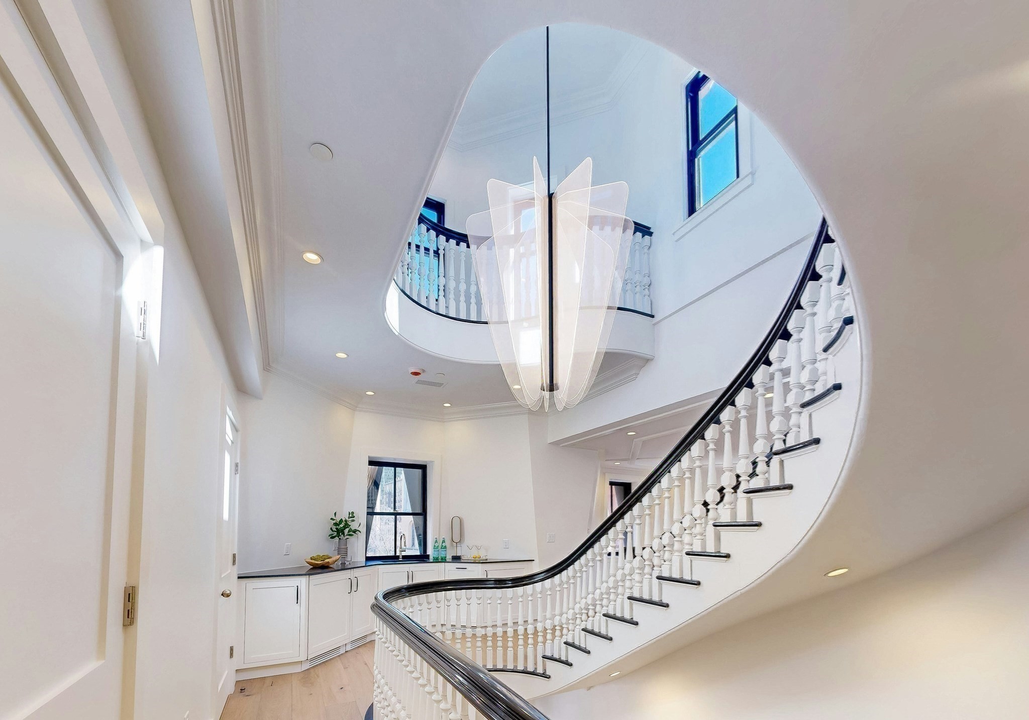 57 Hancock St, Beacon Hill, Boston, MA 02114 - Image 3
