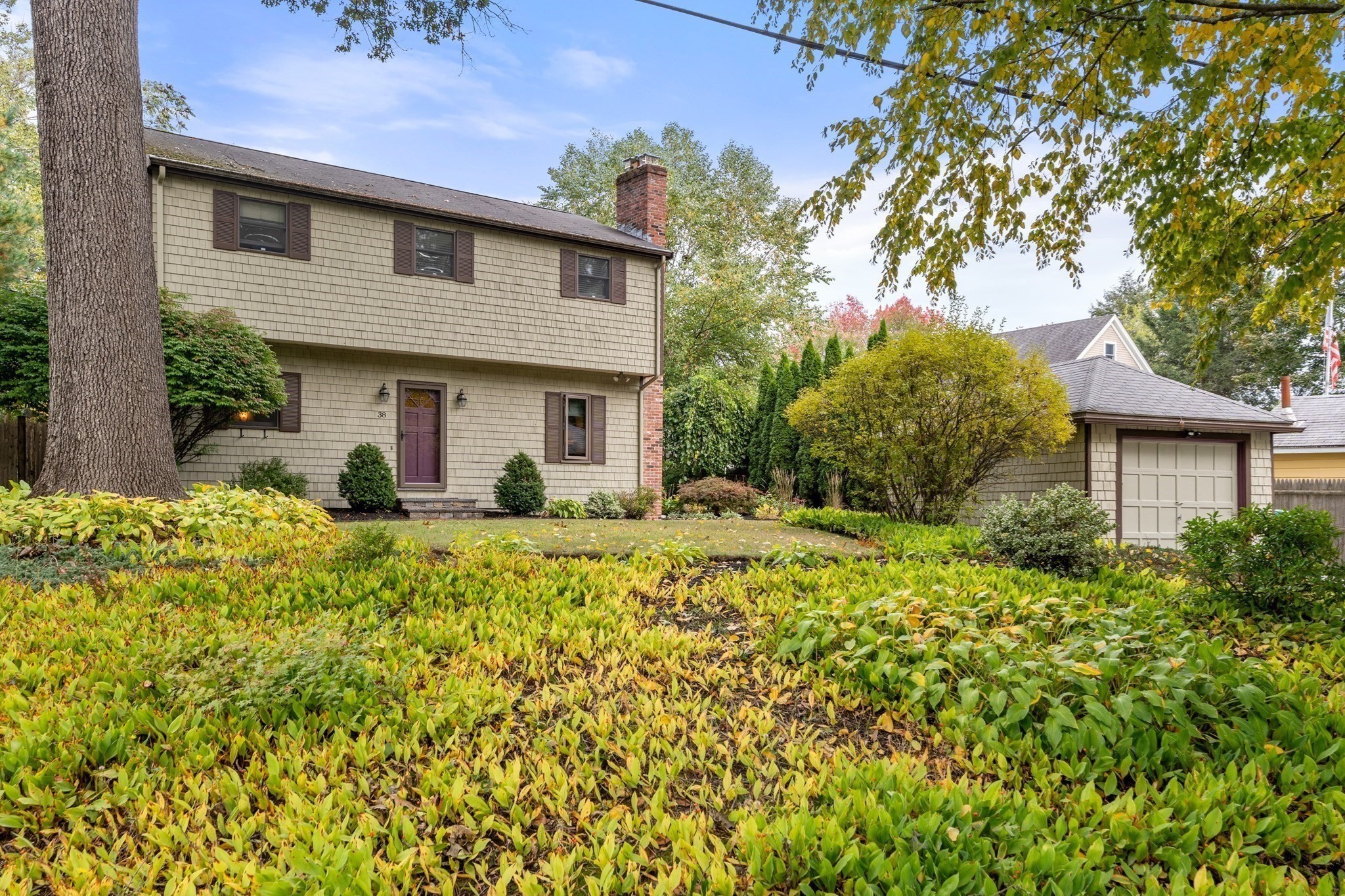 38 Hawthorne Rd, Wayland, MA 01778