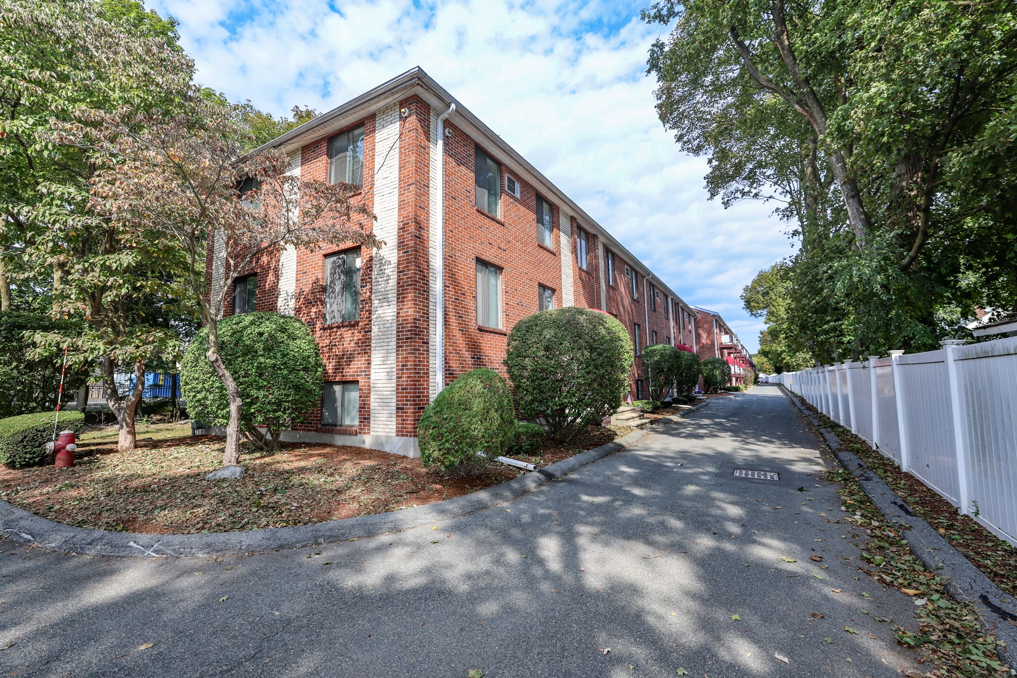 3 Richardson St. Unit B4, Wakefield, MA 01880