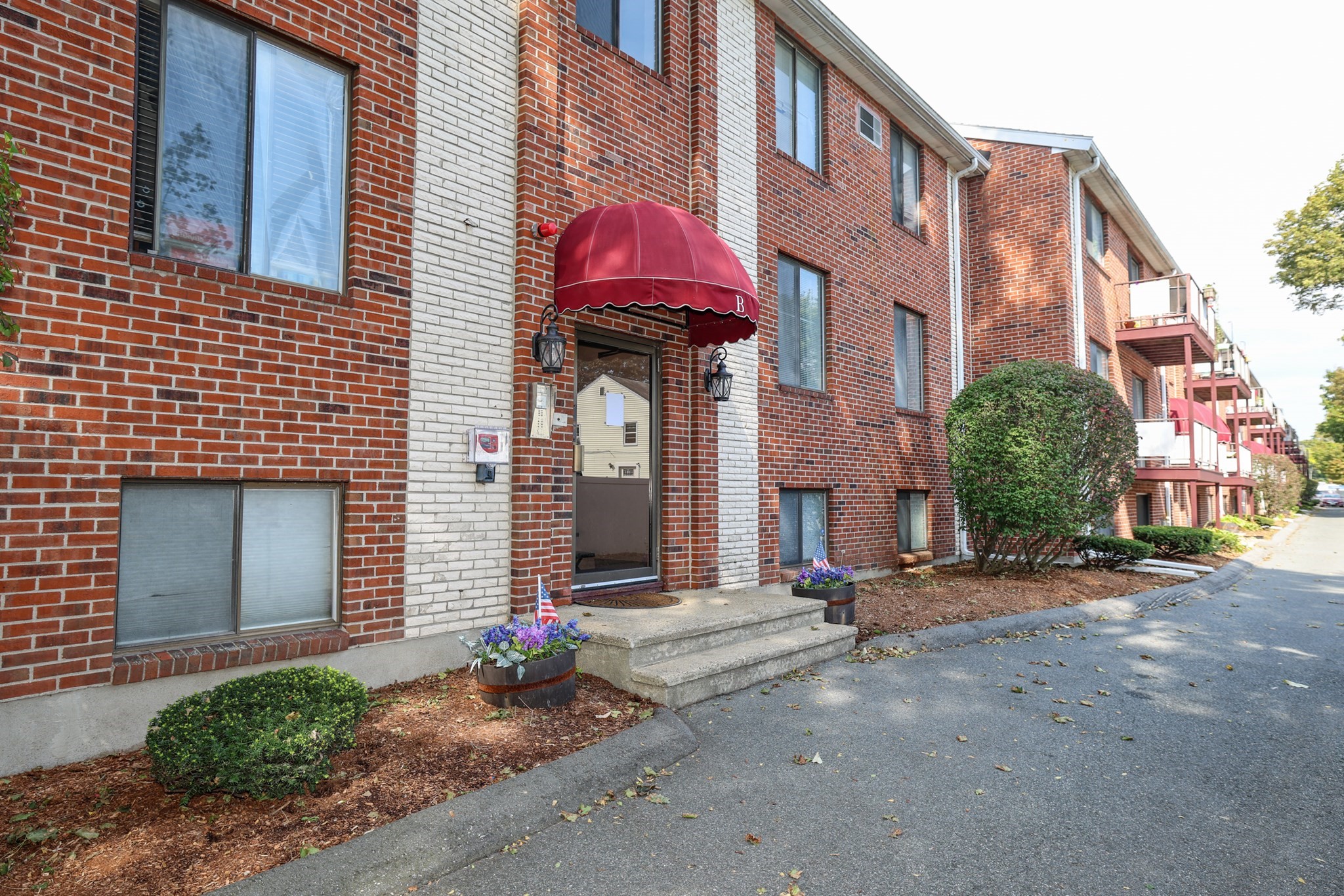 3 Richardson St. Unit B4, Wakefield, MA 01880 - Image 2