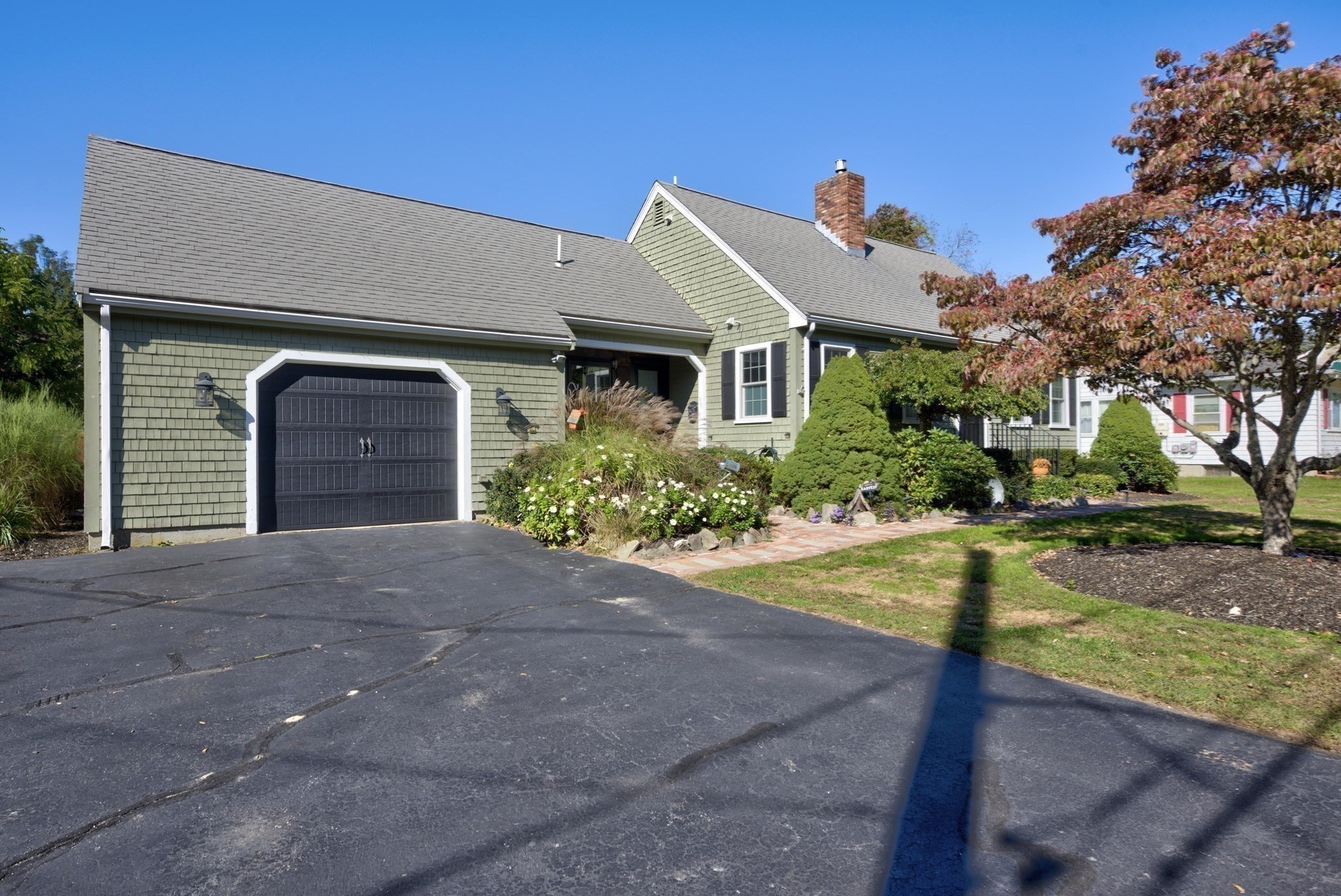 55 Mellen St, Brockton, MA 02301