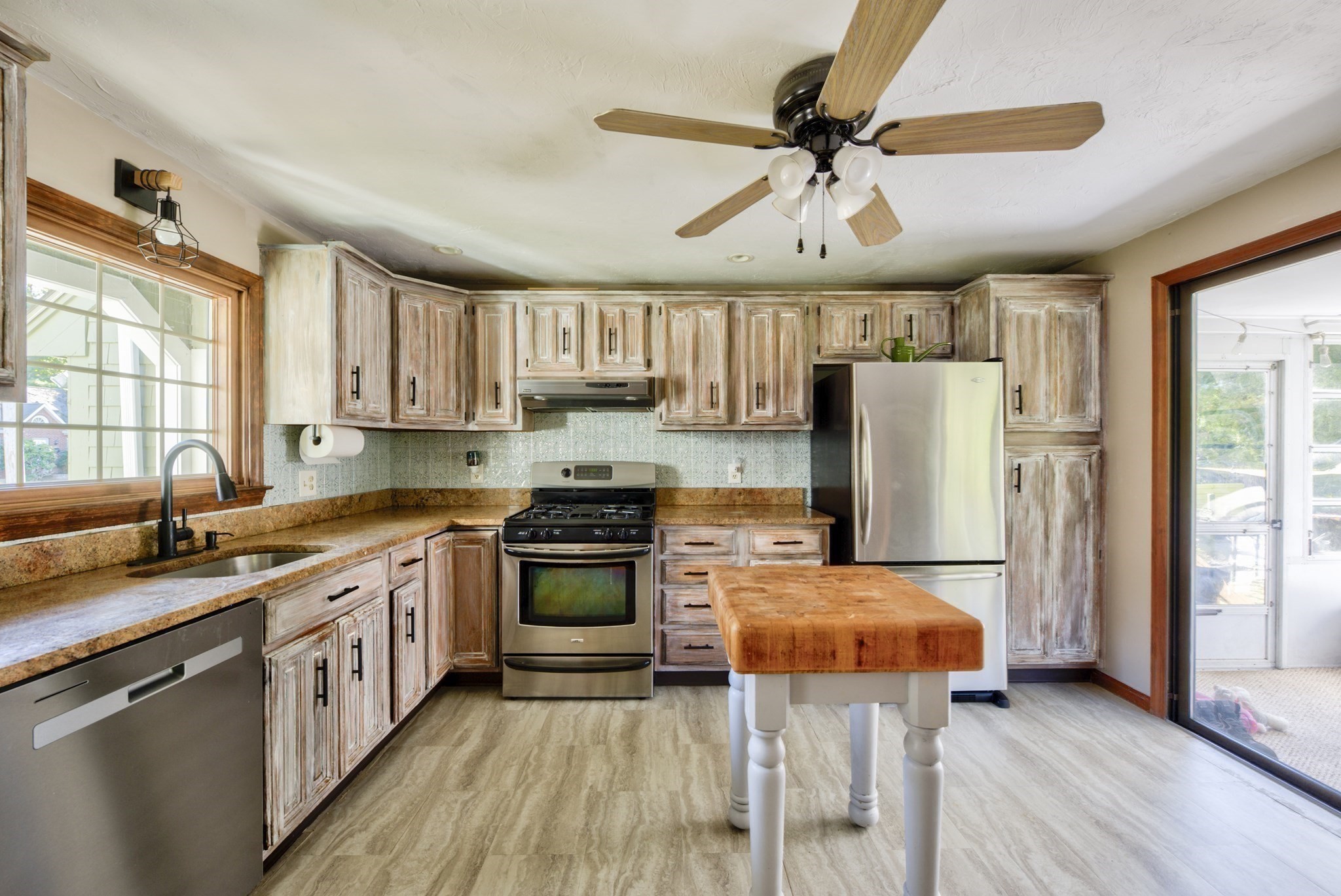 55 Mellen St, Brockton, MA 02301 - Image 10