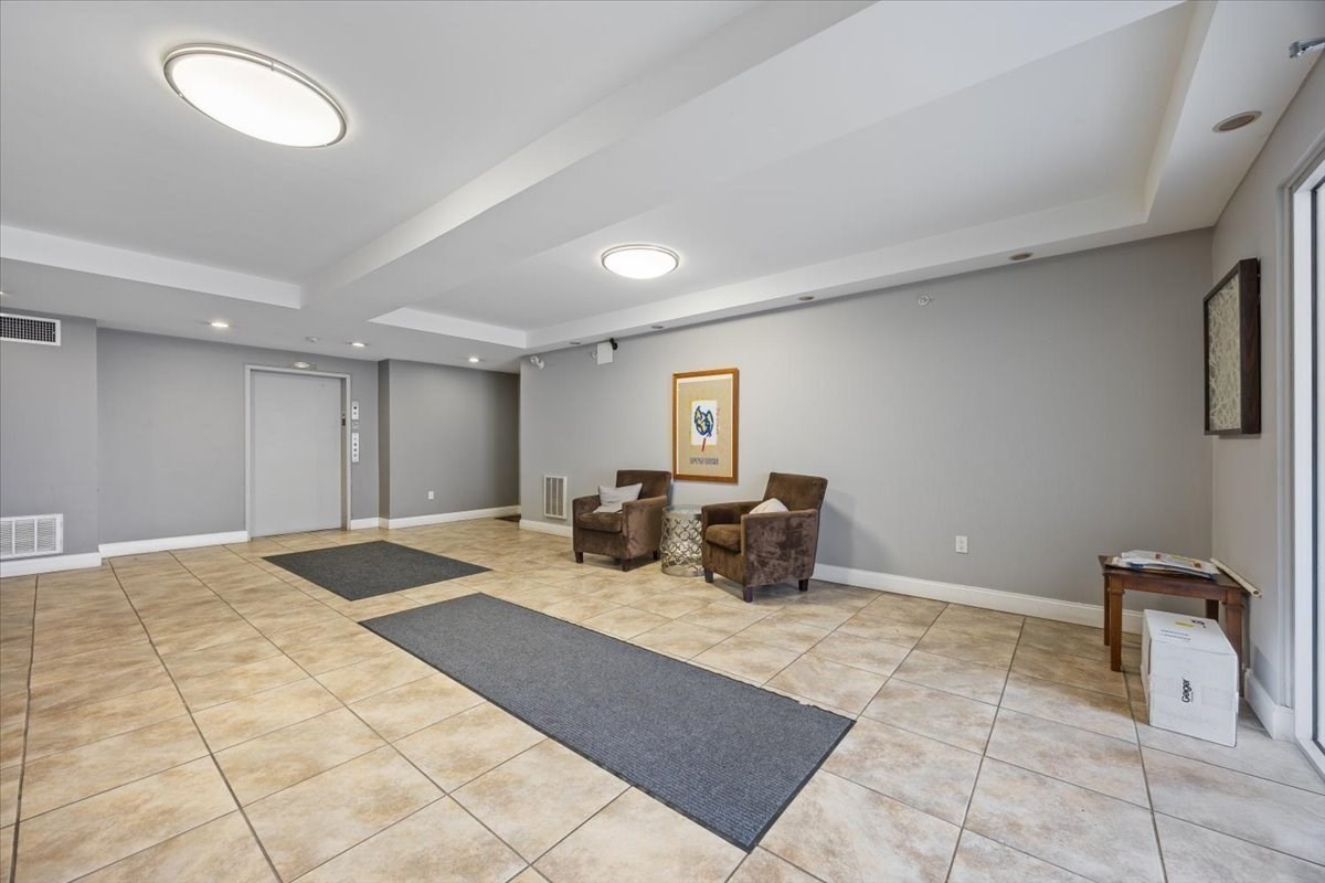 653 E 2nd St Unit 205, South Boston, Boston, MA 02127 - Image 2