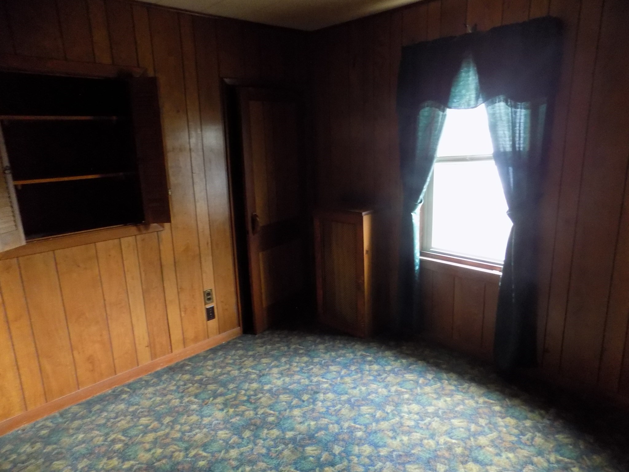 1346 President Ave., Fall River, MA 02720 - Image 14