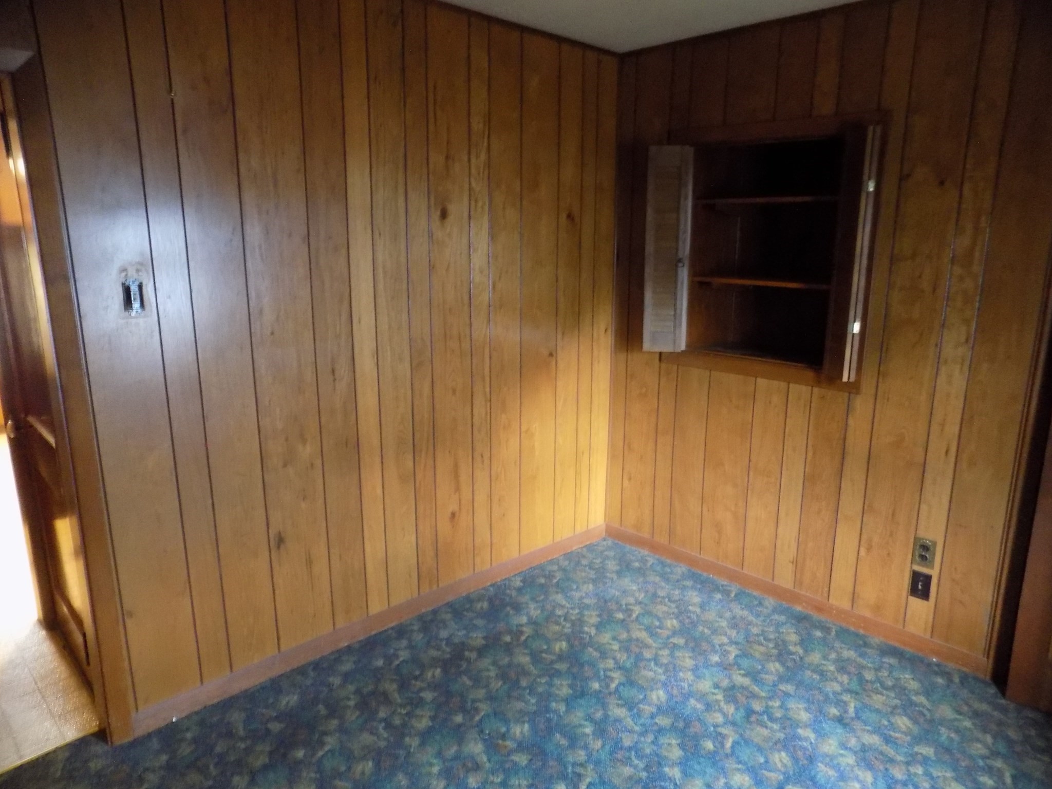 1346 President Ave., Fall River, MA 02720 - Image 15