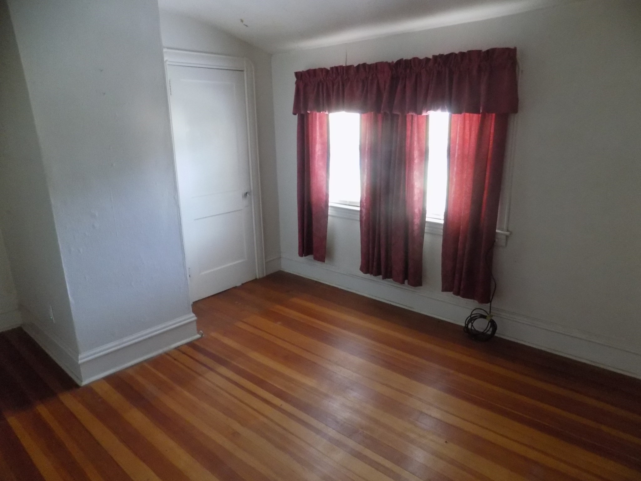 1346 President Ave., Fall River, MA 02720 - Image 20