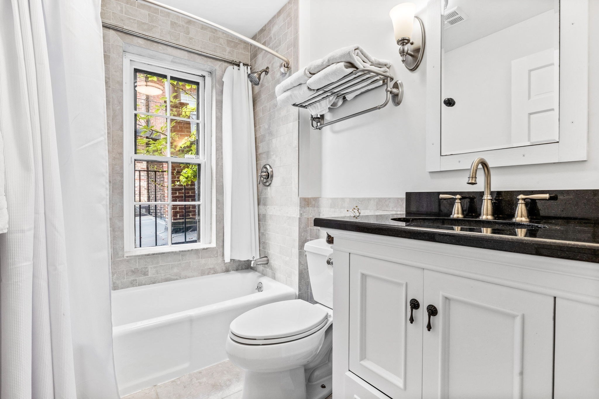 65 Pinckney St Unit 2, Beacon Hill, Boston, MA 02114 - Image 11