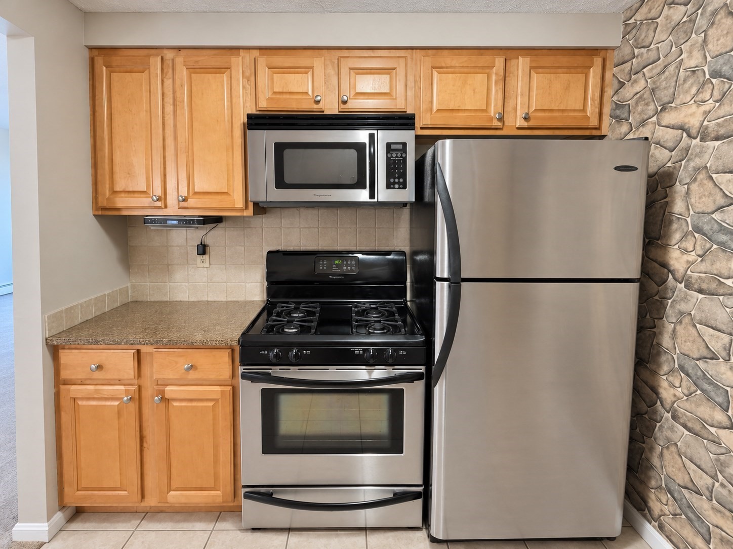 56 Townsend St Unit D27, Abington, MA 02351 - Image 3