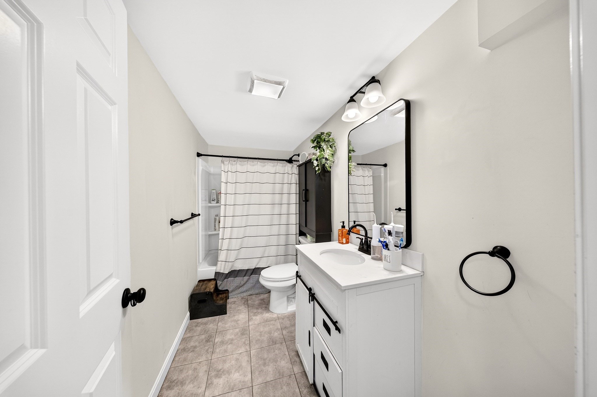 16 Murray St, Fall River, MA 02720 - Image 15