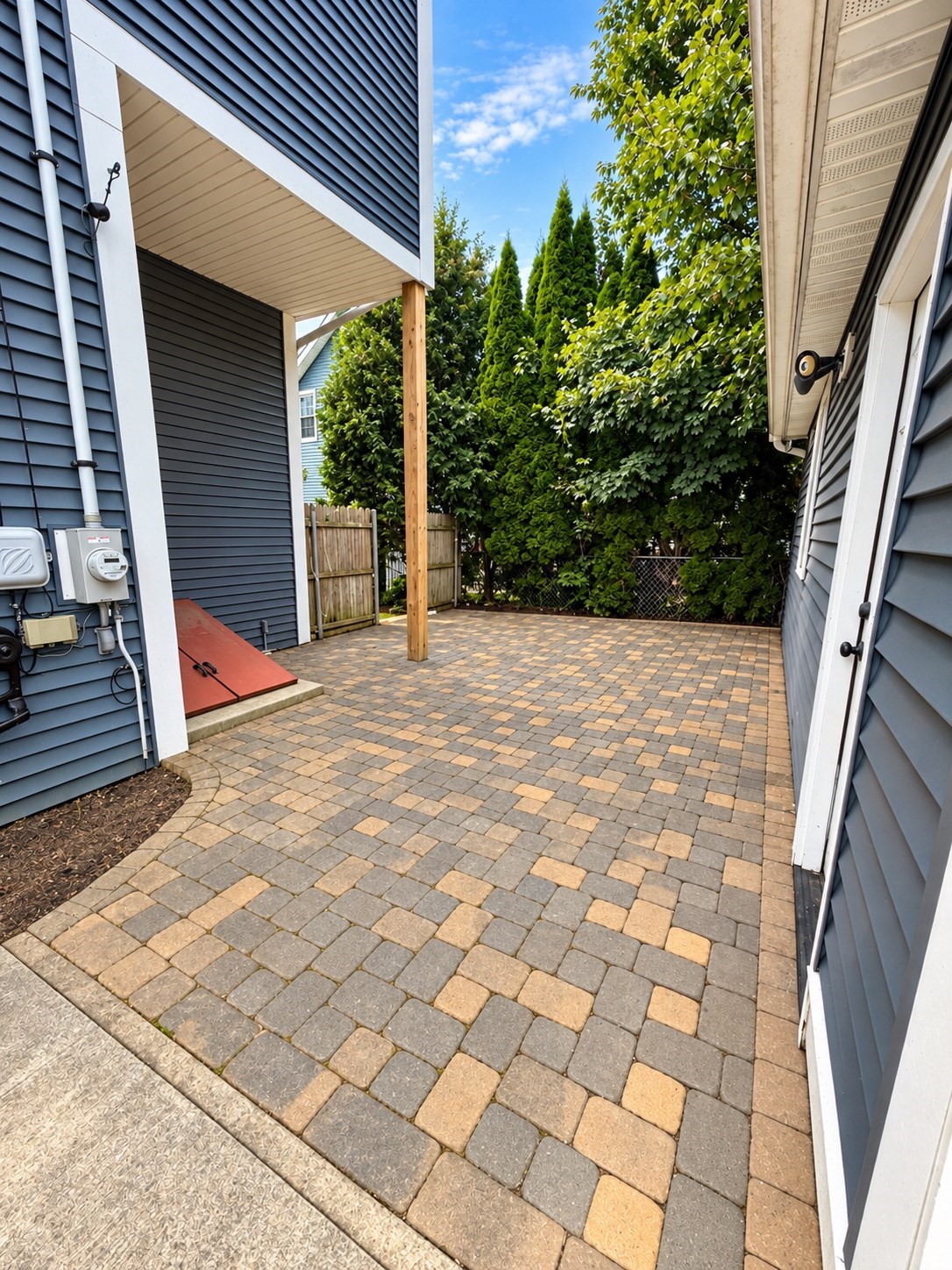996 Walnut St, Fall River, MA 02720 - Image 4