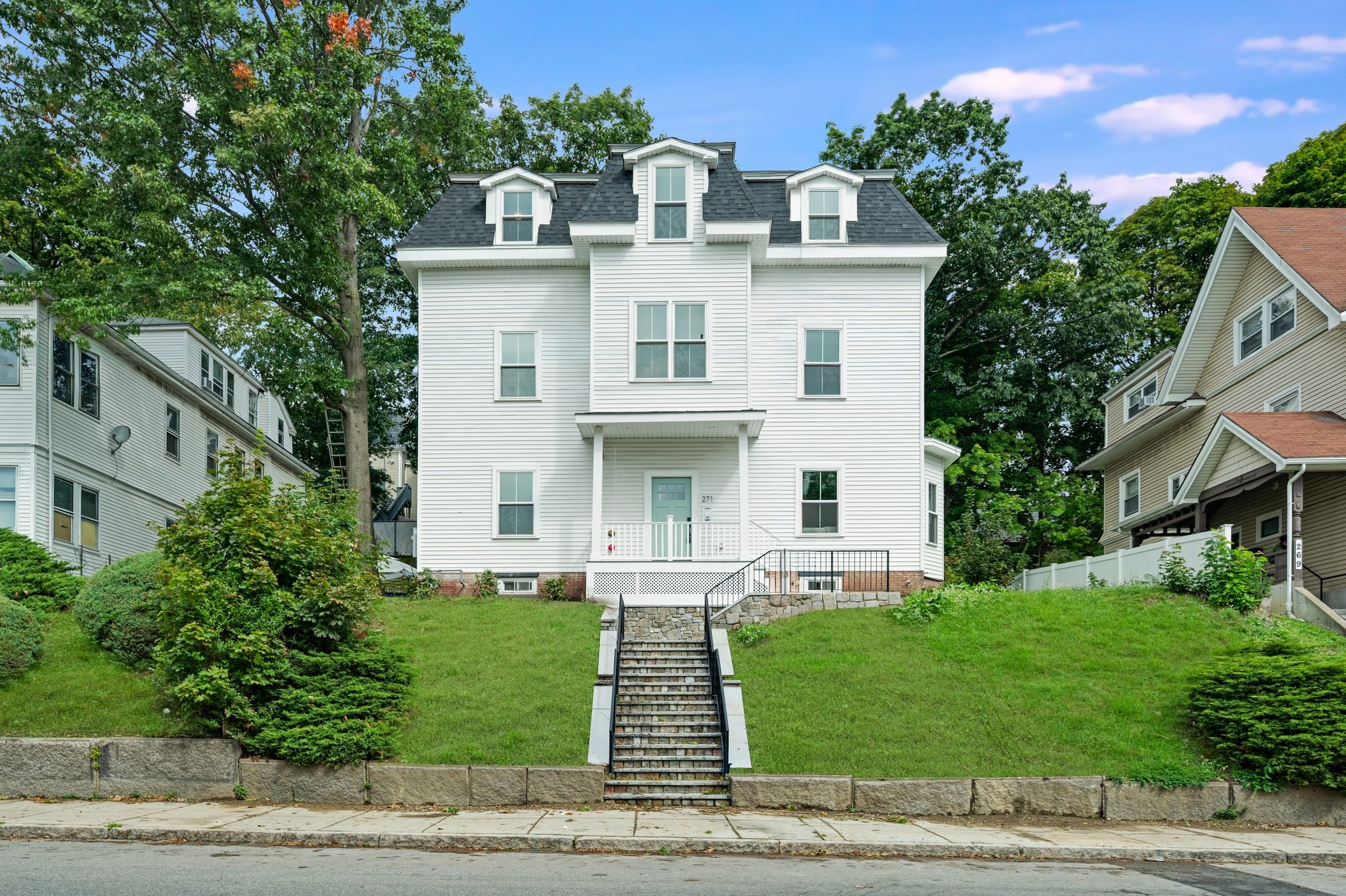 271 Washington Ave, Chelsea, MA 02150