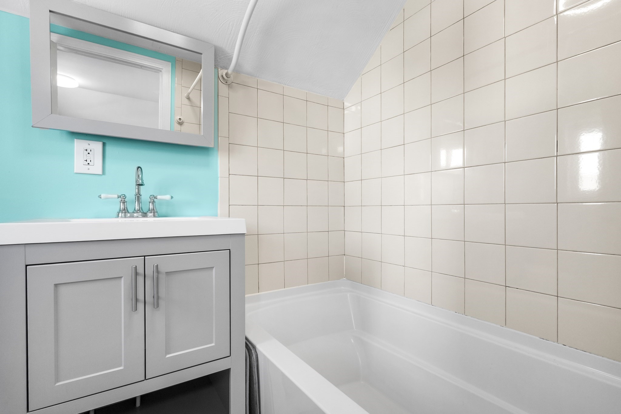 2113 Pleasant St, Fall River, MA 02723 - Image 25