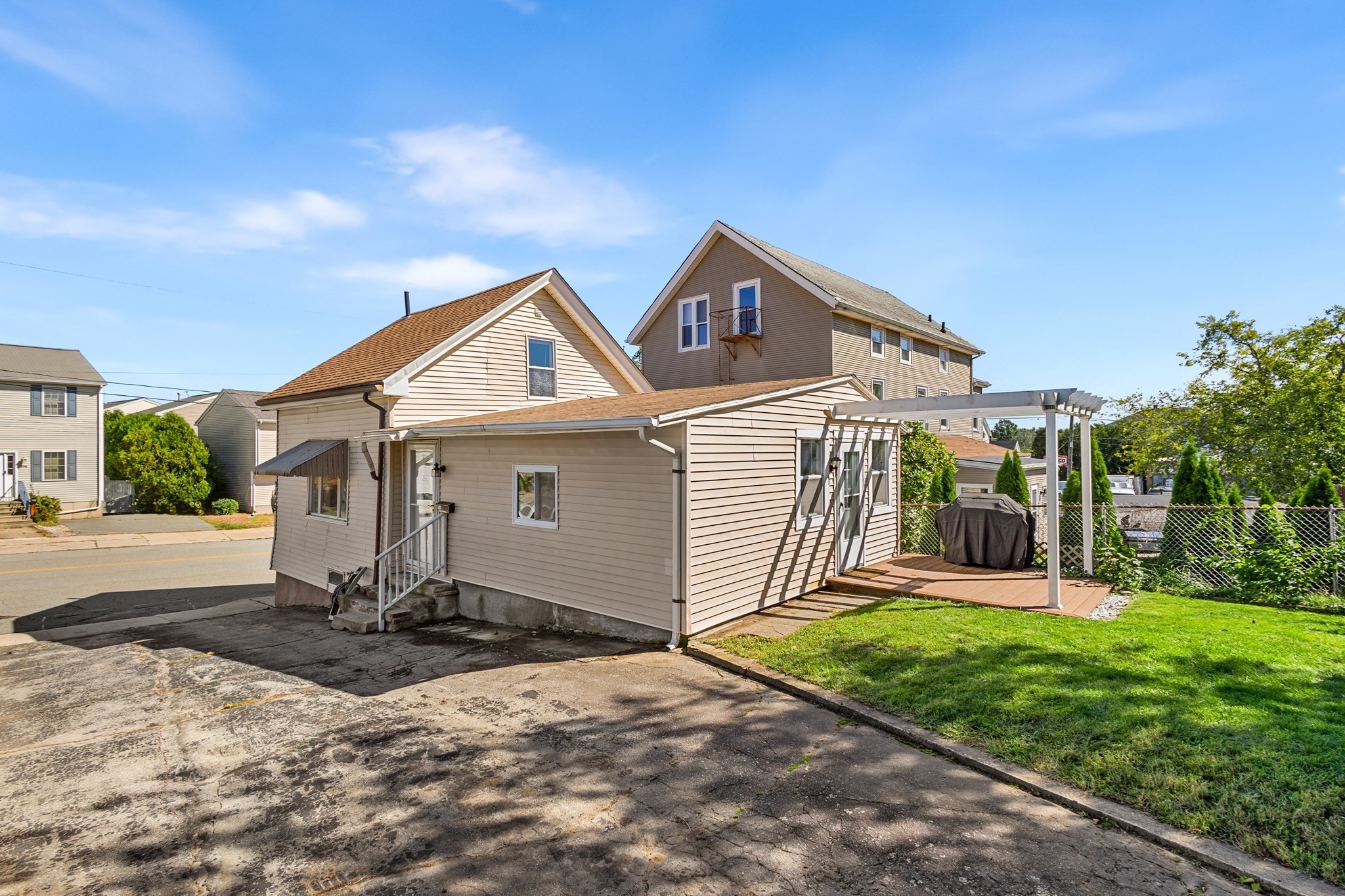 2113 Pleasant St, Fall River, MA 02723 - Image 27