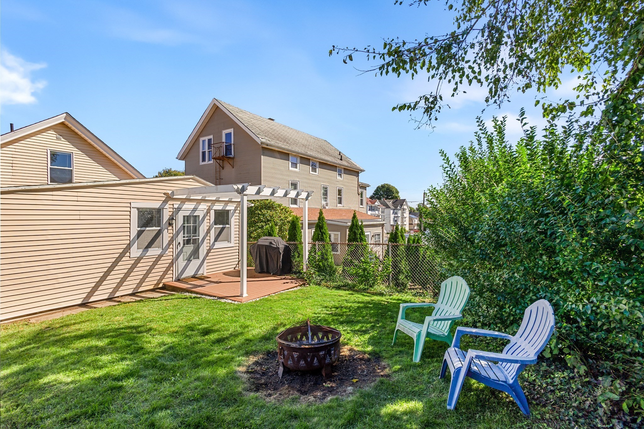 2113 Pleasant St, Fall River, MA 02723 - Image 28
