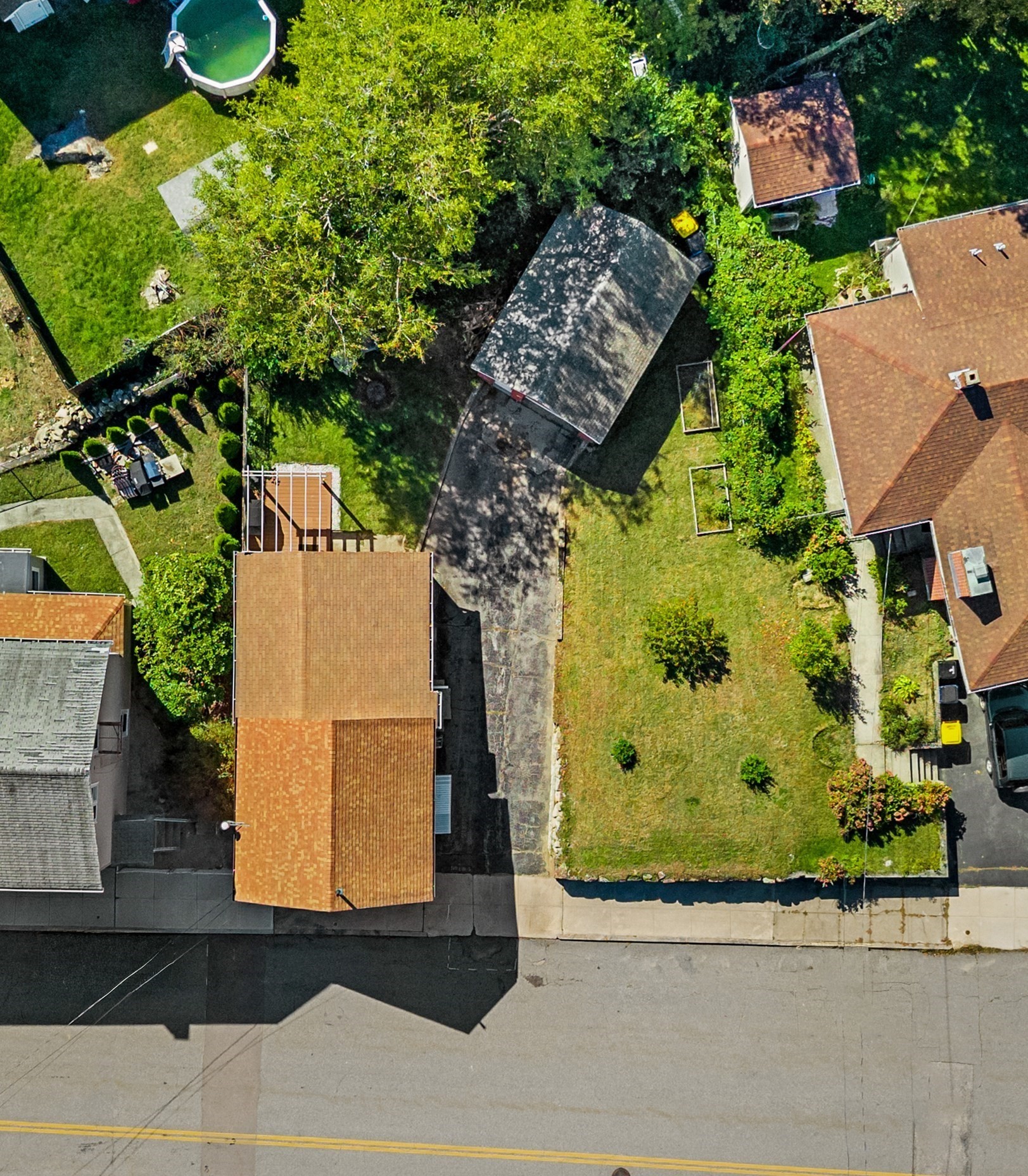 2113 Pleasant St, Fall River, MA 02723 - Image 34