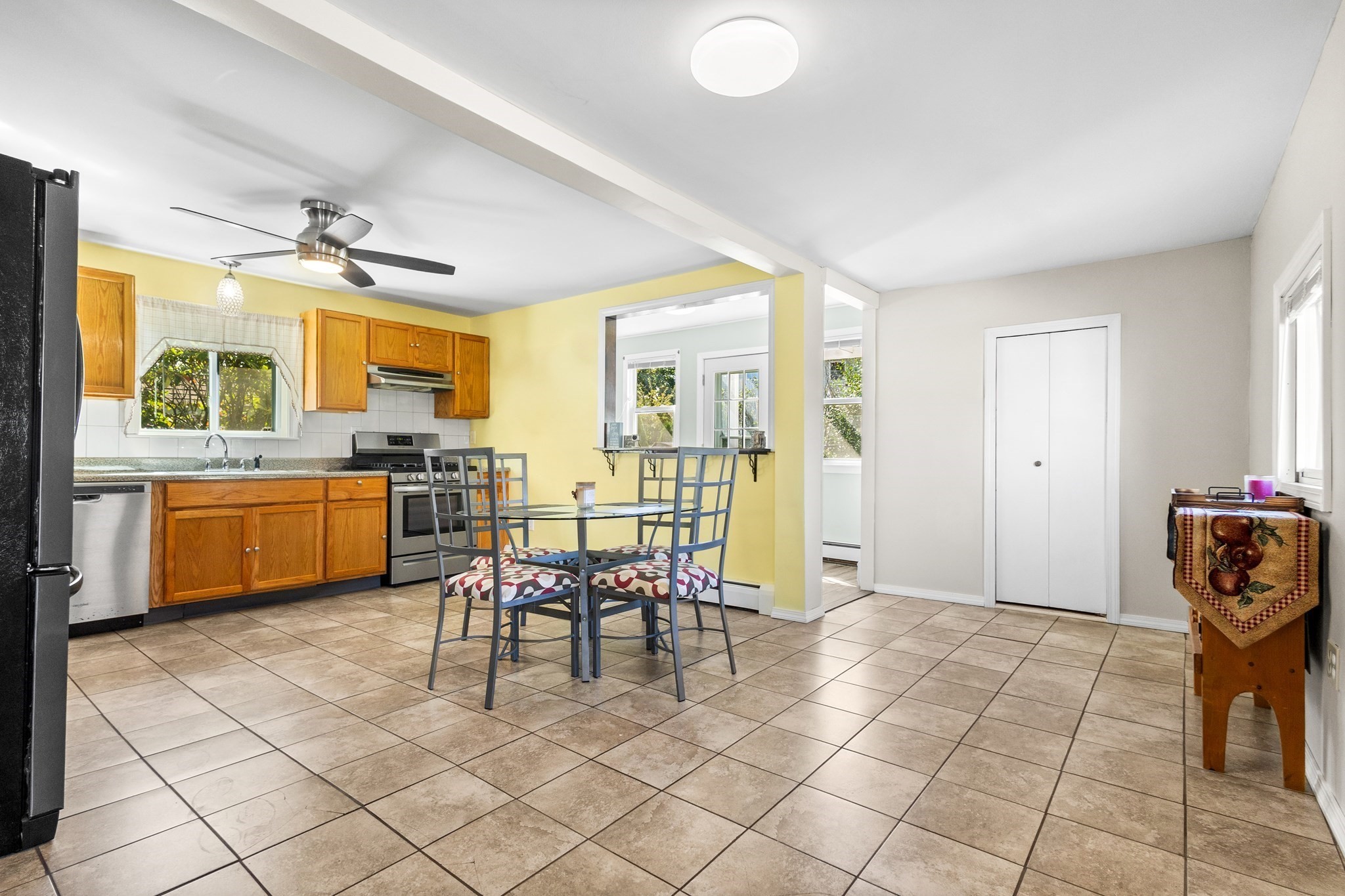 2113 Pleasant St, Fall River, MA 02723 - Image 9