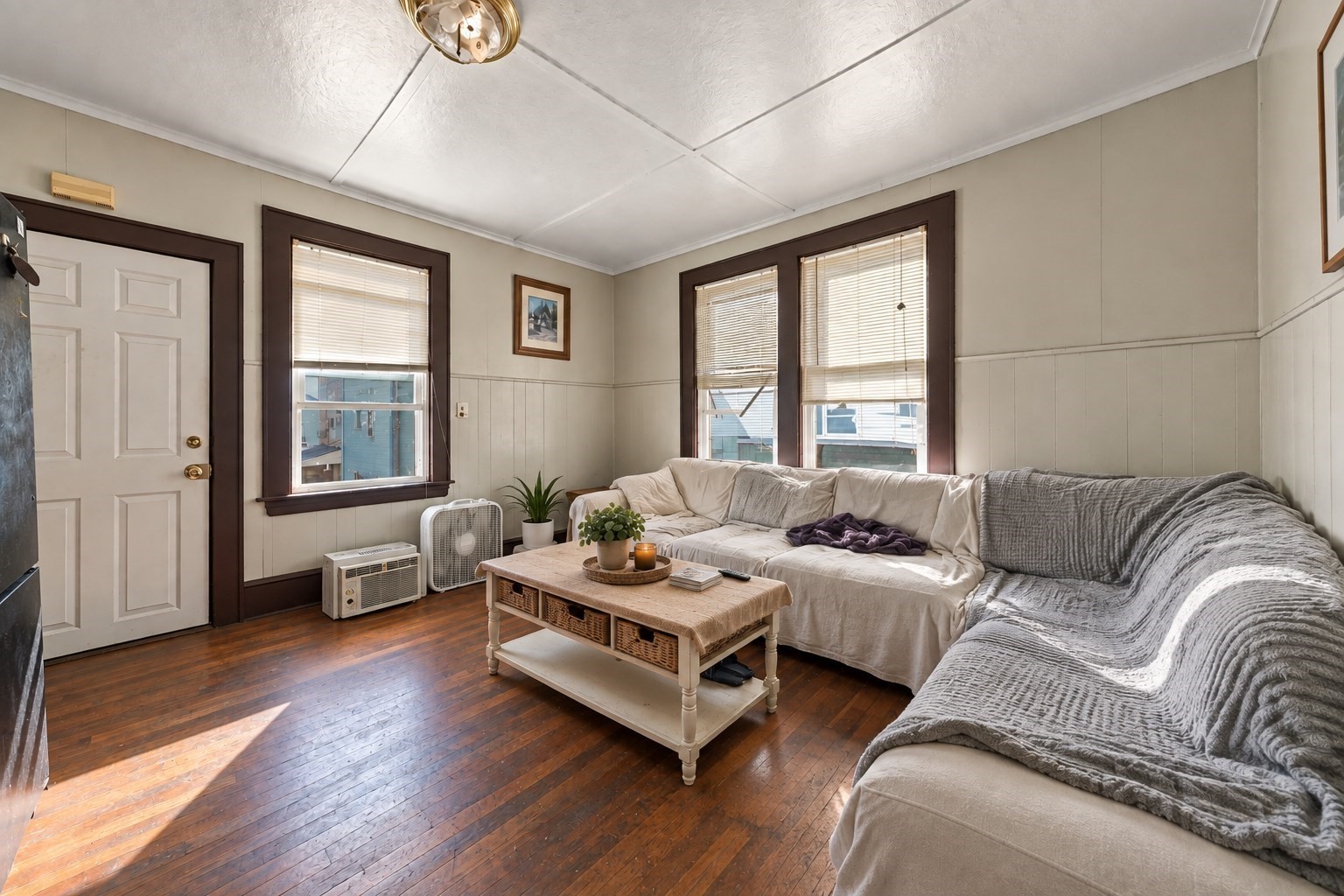 97 Canonicus St, Fall River, MA 02723 - Image 12