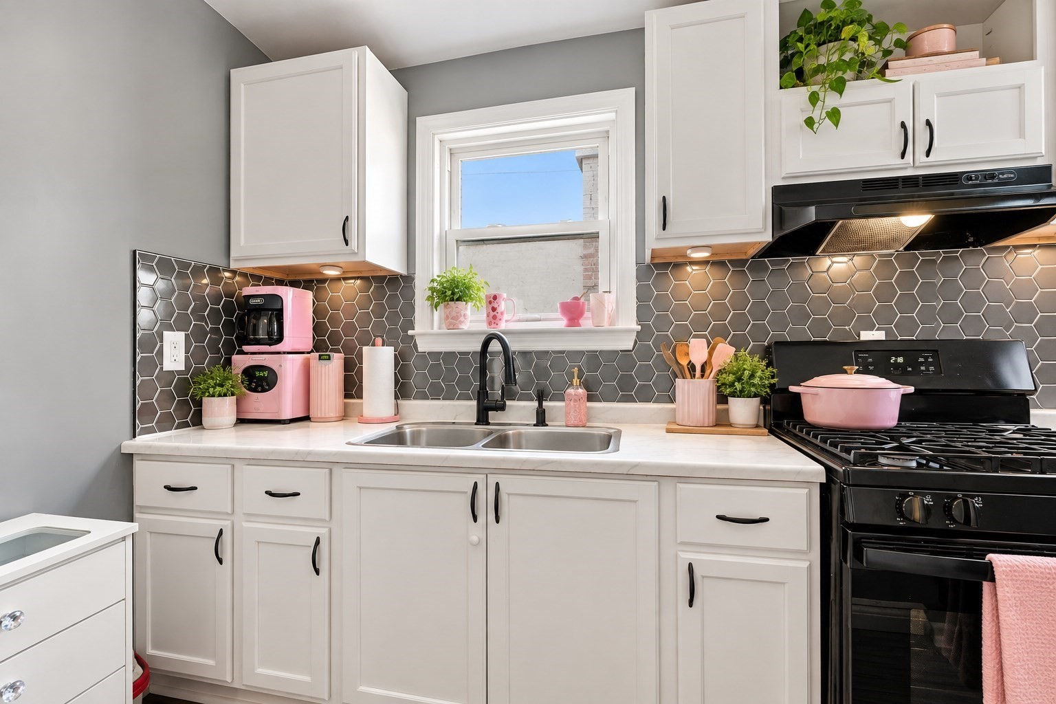 97 Canonicus St, Fall River, MA 02723 - Image 4