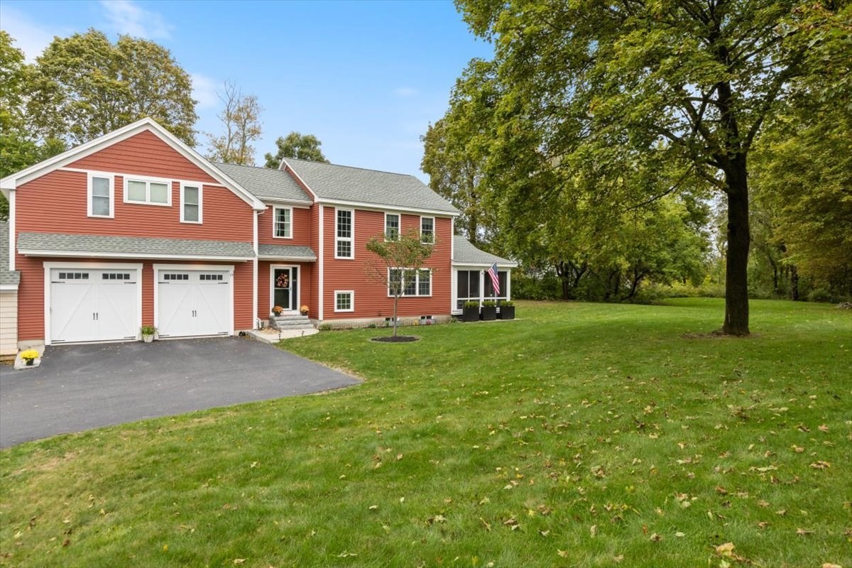 19 Hampstead Street, Methuen, MA 01844