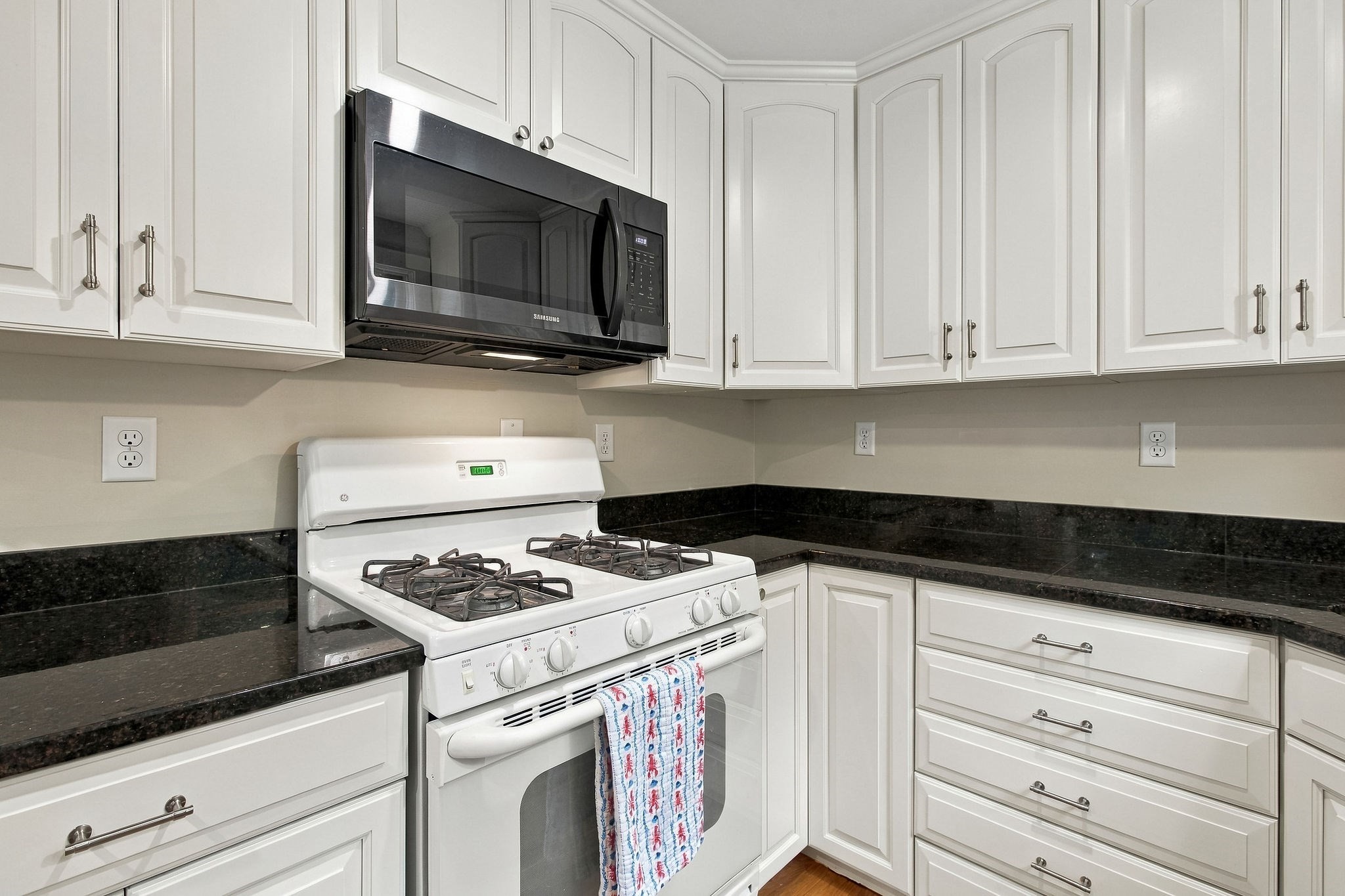 877 Bumps River Rd, Barnstable, MA 02632 - Image 21