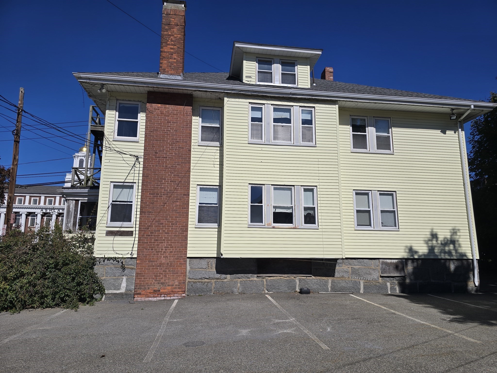 121 Whitwell Street, Quincy, MA 02169