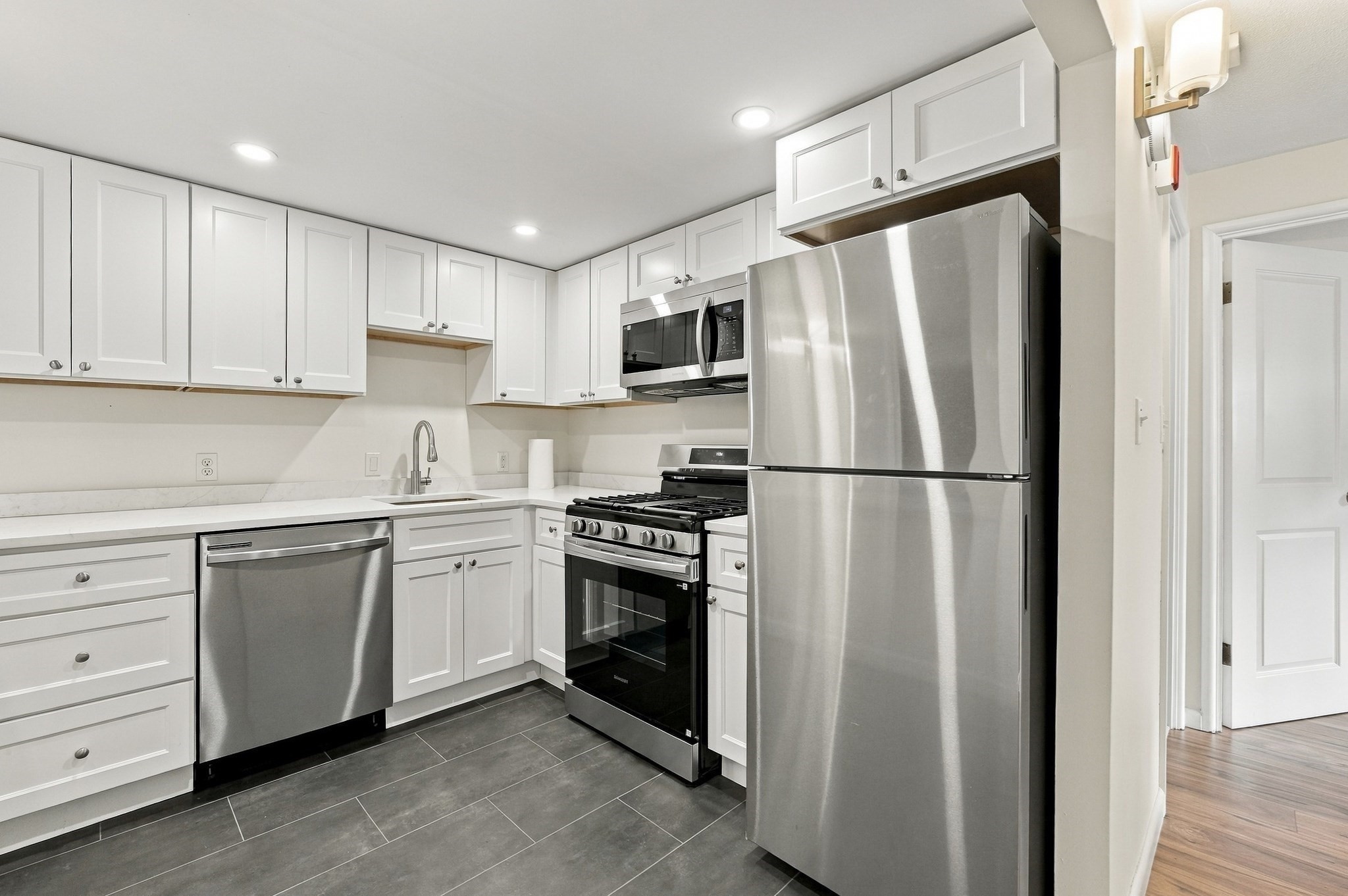 75 McCormick Terrace Unit 13, Stoughton, MA 02072