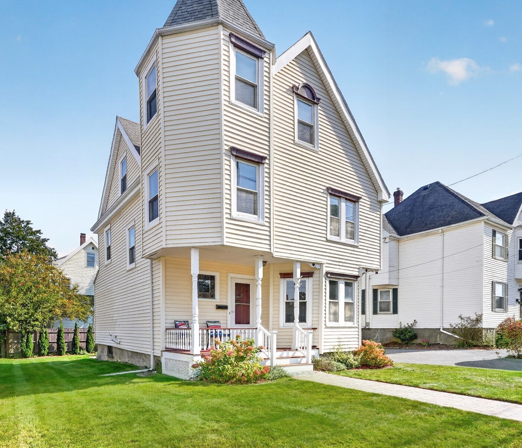 345 Lebanon St, Melrose, MA 02176
