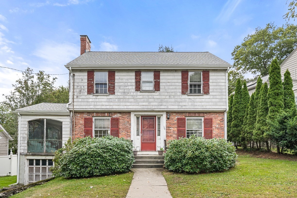 106 Walnut Hill Rd, Newton, MA 02461