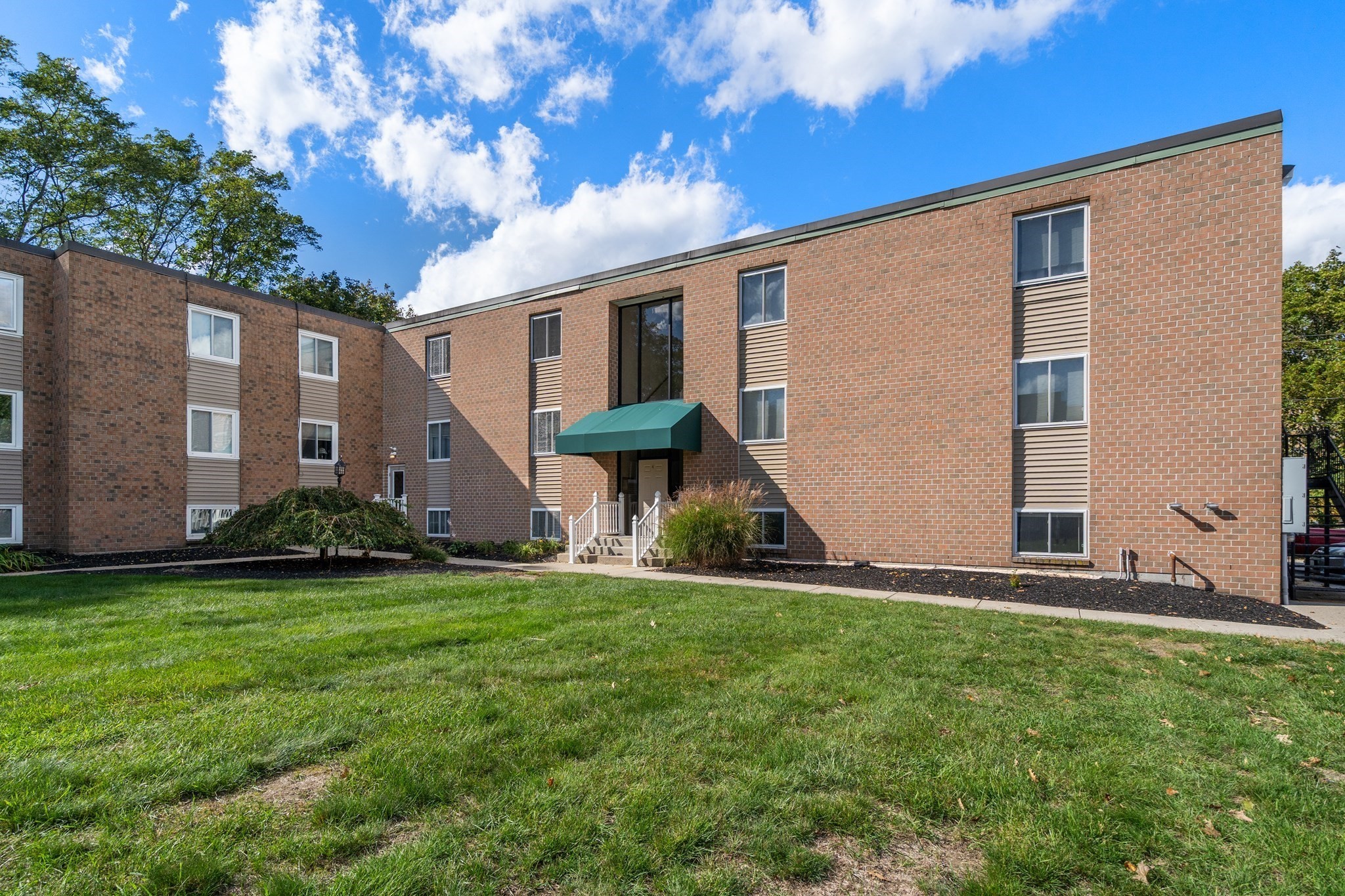 2 Main St Unit 18, Lincoln, RI 02864