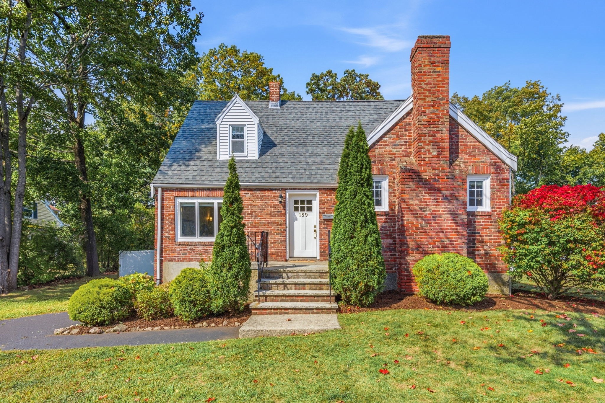 159 Madison St, Dedham, MA 02026