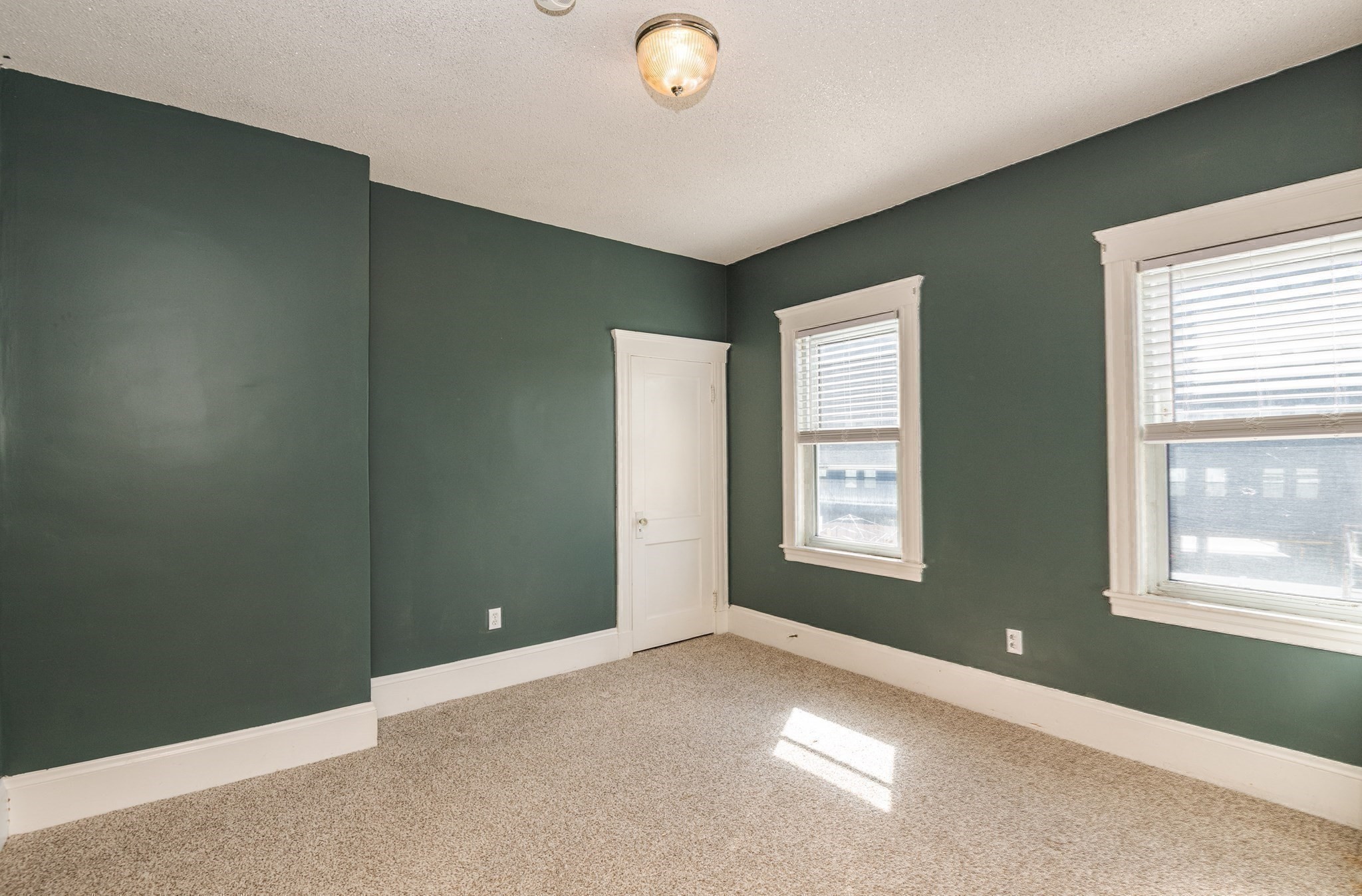 29 Oxford Park, Revere, MA 02151 - Image 33