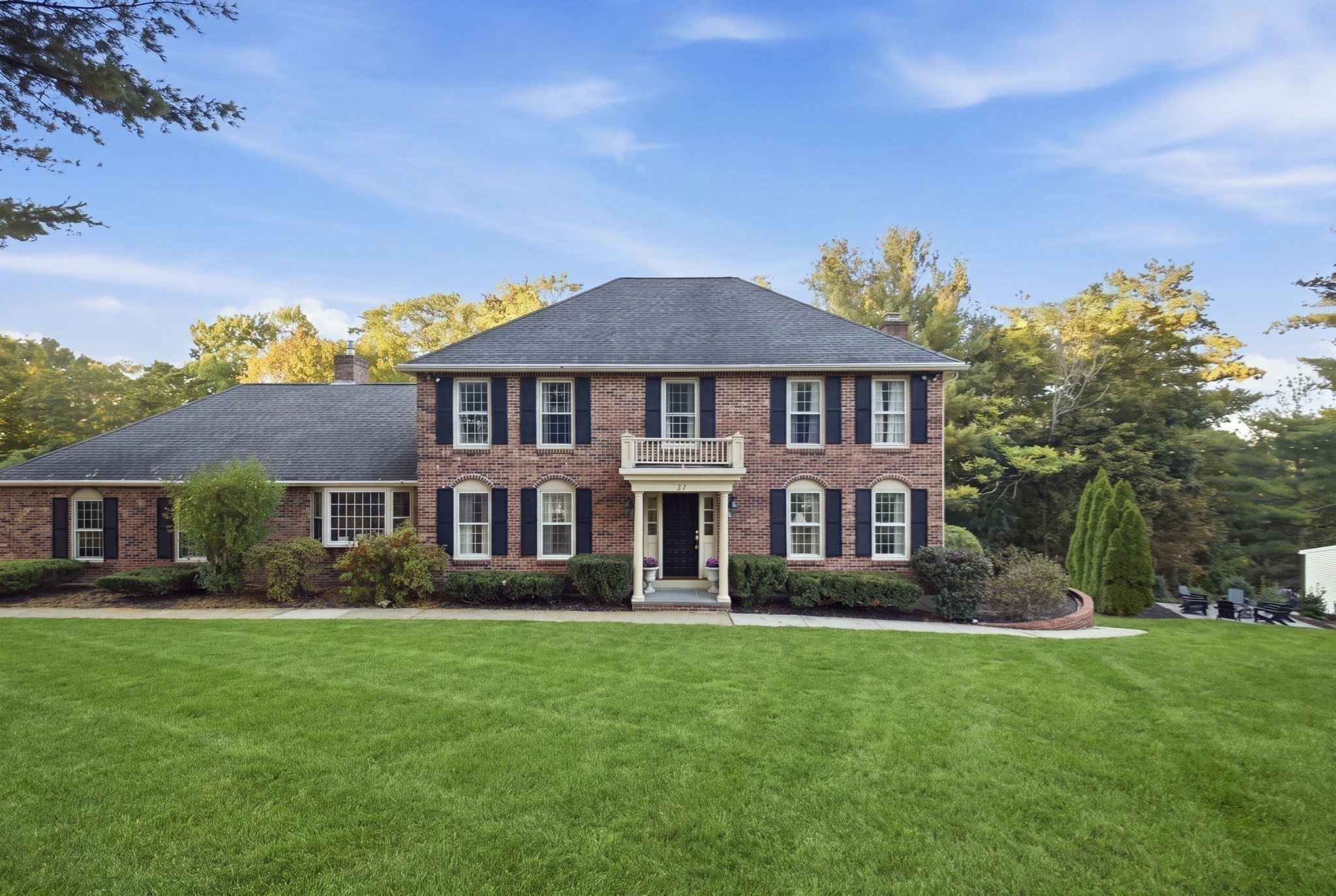 37 Smithshire Est, Andover, MA 01810