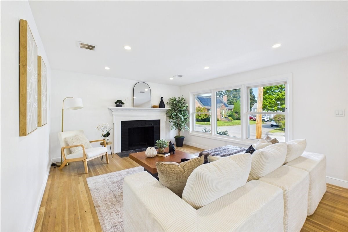 40 Dix Street, Waltham, MA 02453 - Image 3
