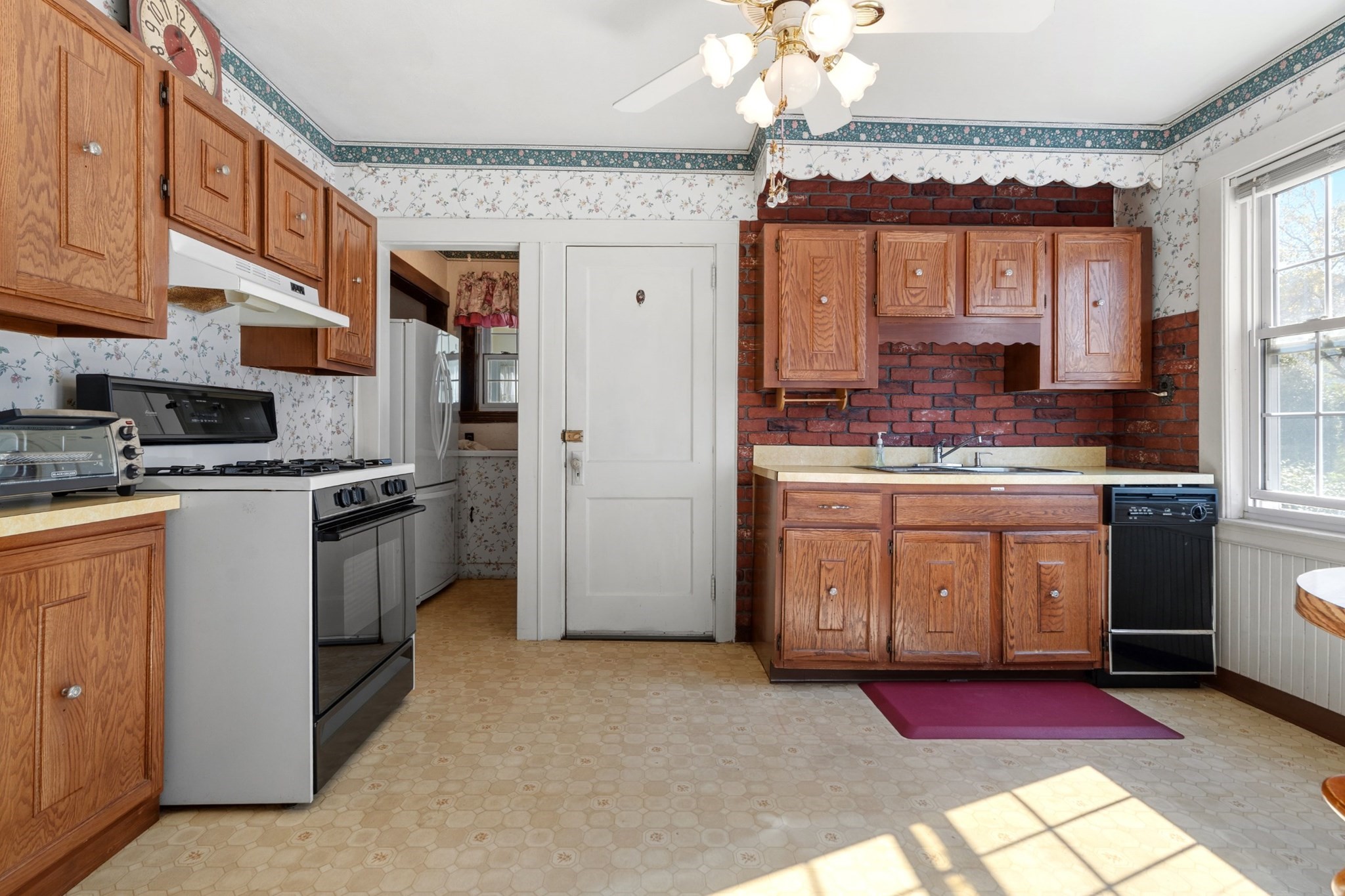 51 Prentiss St, Watertown, MA 02472 - Image 8