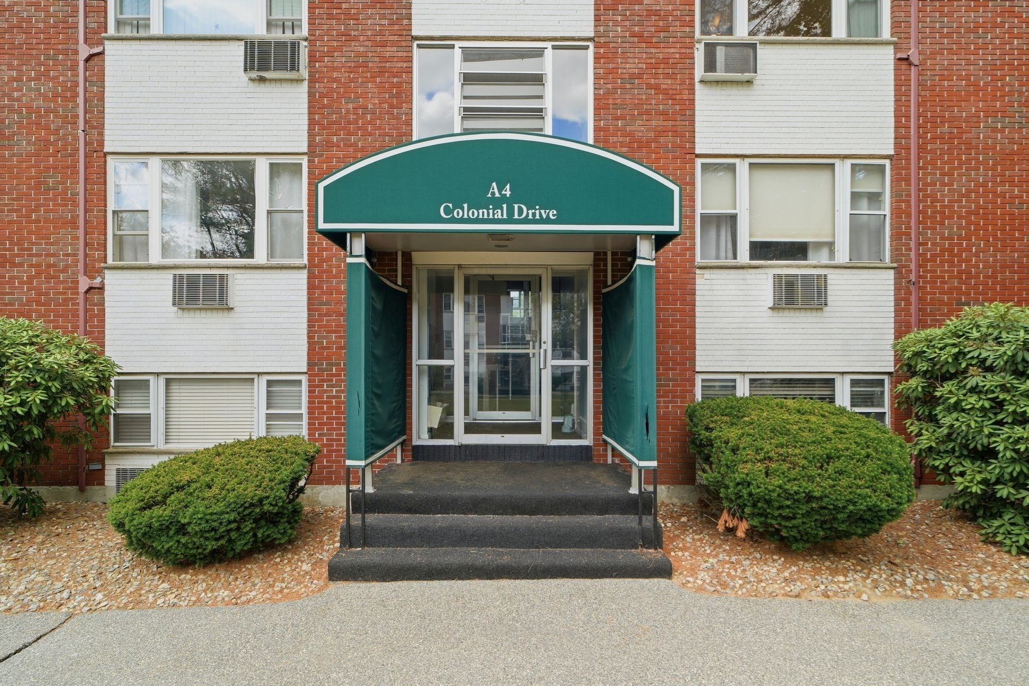 4 Colonial Dr Unit A4-11, Andover, MA 01810