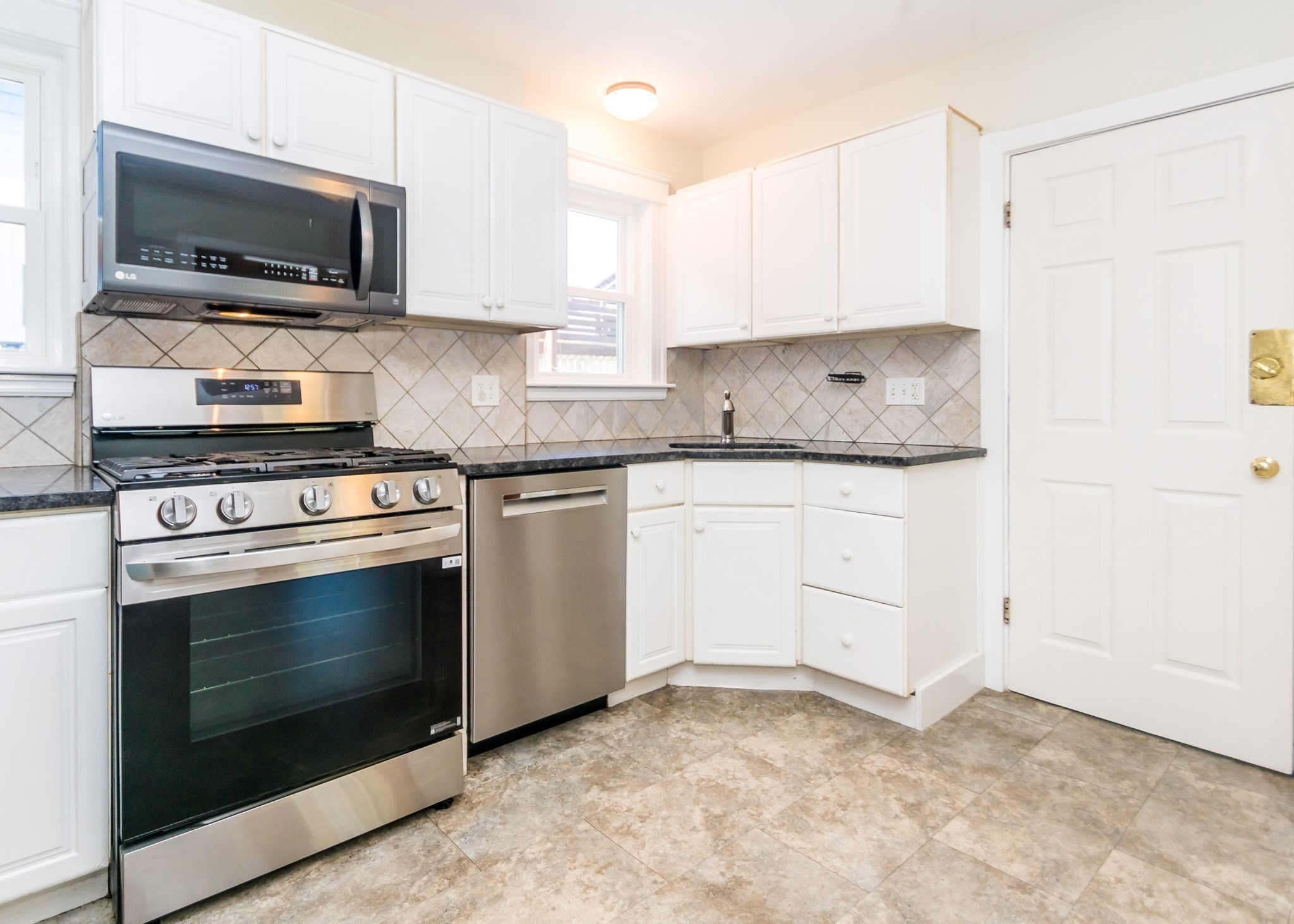 17 Hamblin Road, Waltham, MA 02453 - Image 5