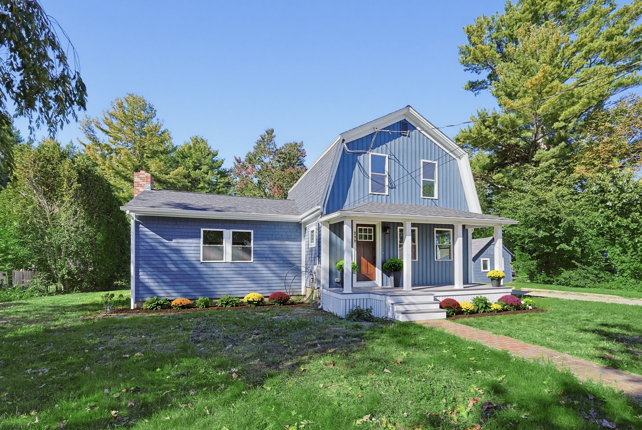 299 S Precinct St, Taunton, MA 02718