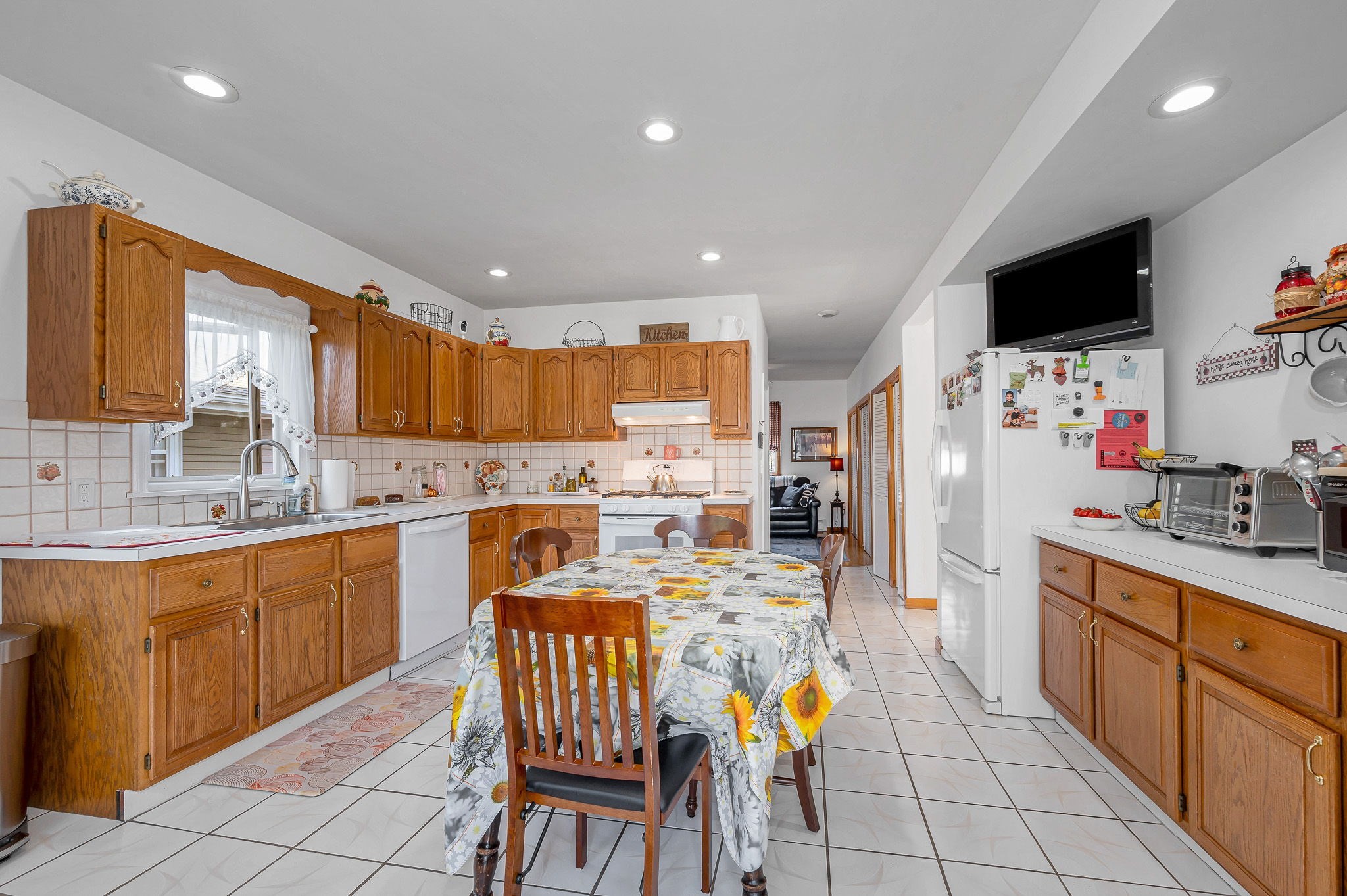 5 Grover St, Revere, MA 02151 - Image 3