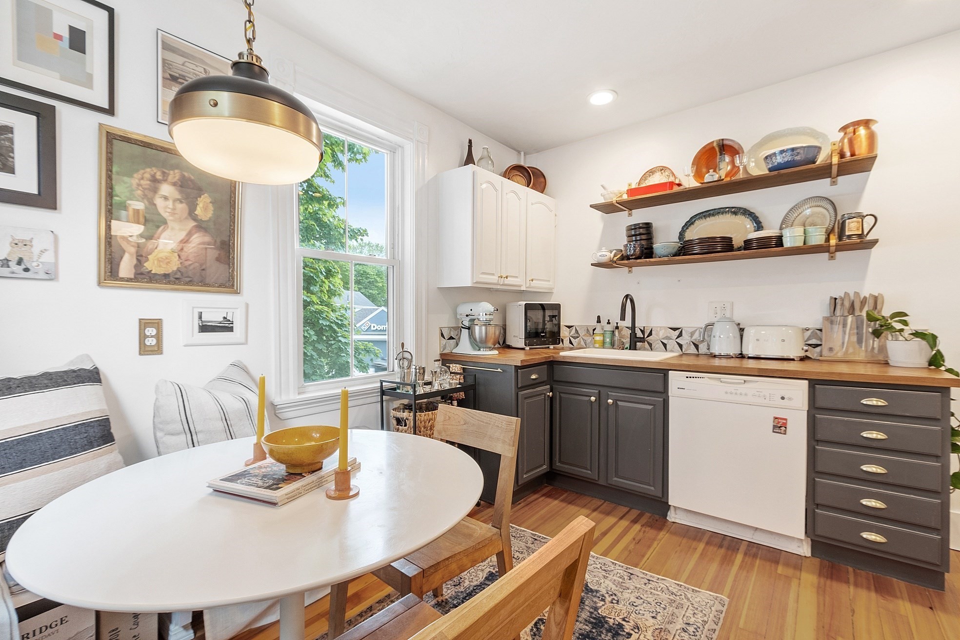 401 Cabot St Unit 4, Beverly, MA 01915
