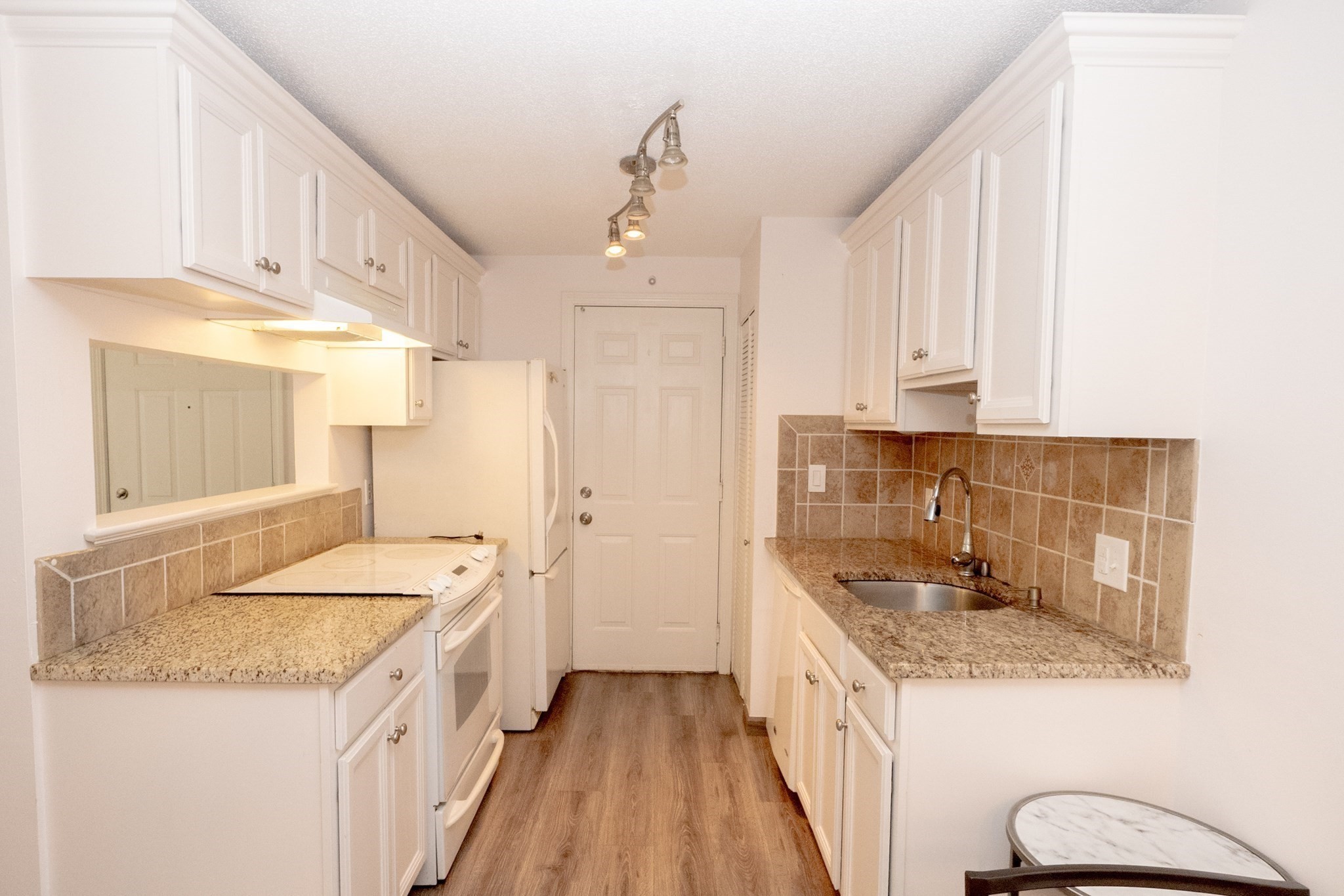 11 Thoreau Ct Unit 2, Natick, MA 01760 - Image 5