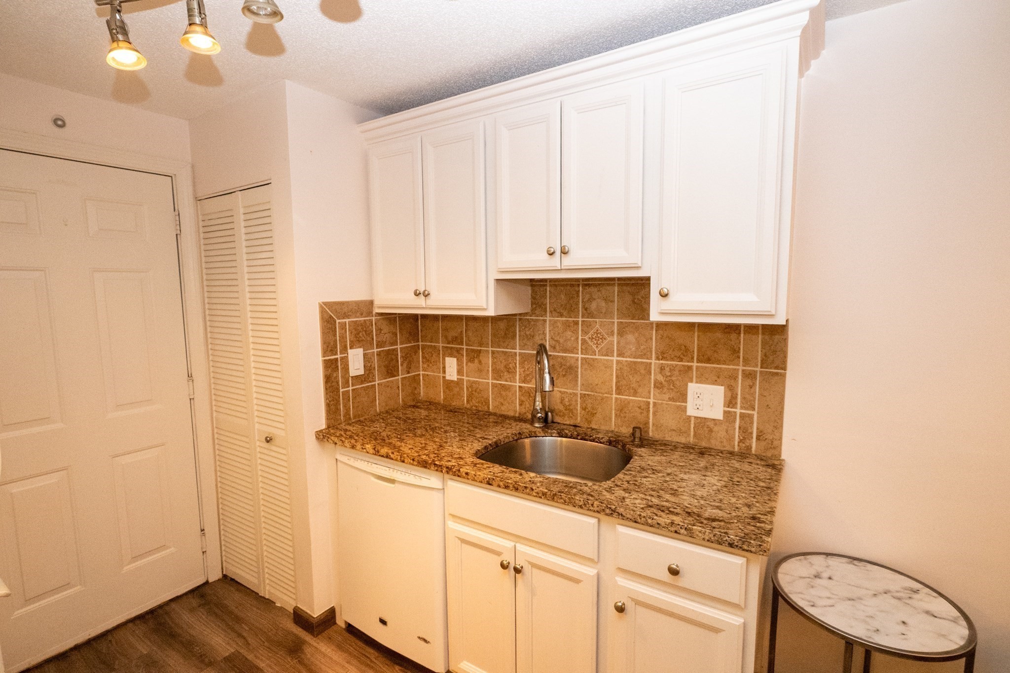 11 Thoreau Ct Unit 2, Natick, MA 01760 - Image 6