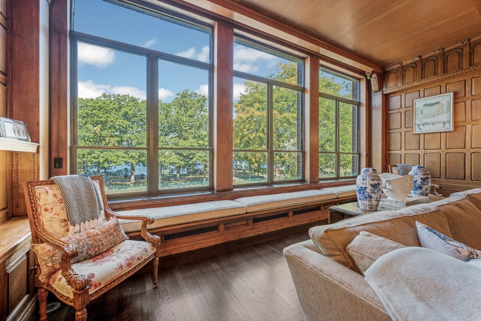 414 Beacon Street Unit Parlor, Back Bay, Boston, MA 02115