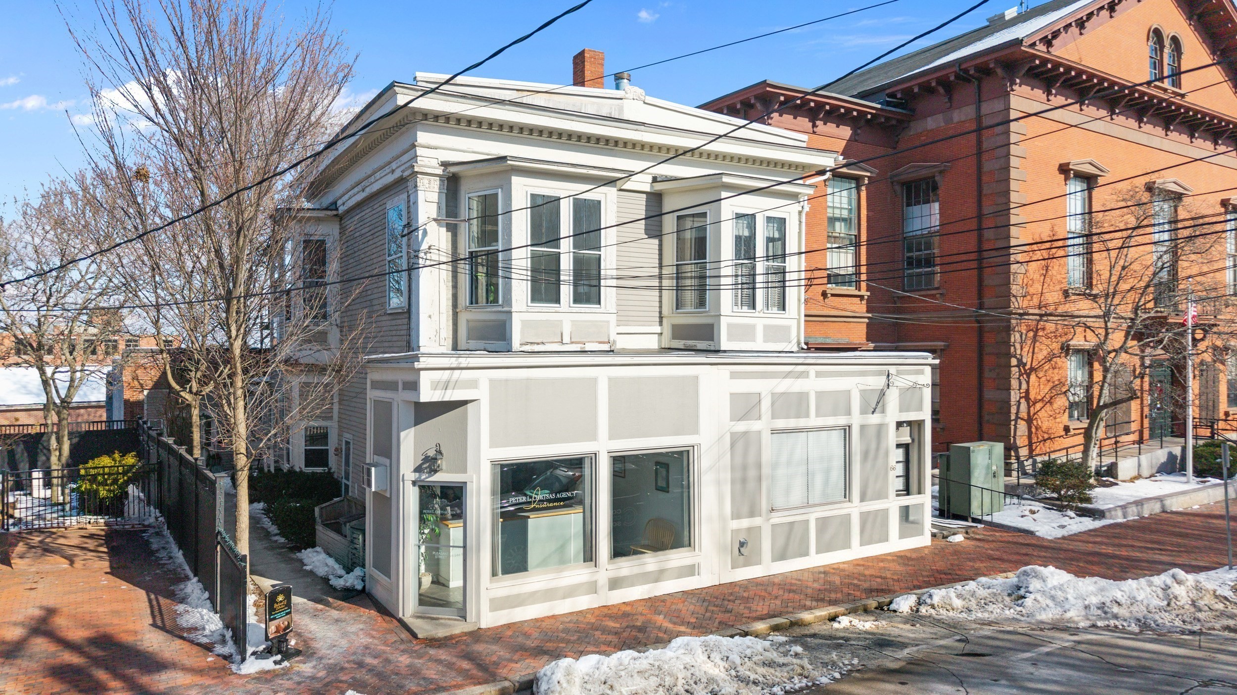 68 Pleasant St Unit 2, Newburyport, MA 01950