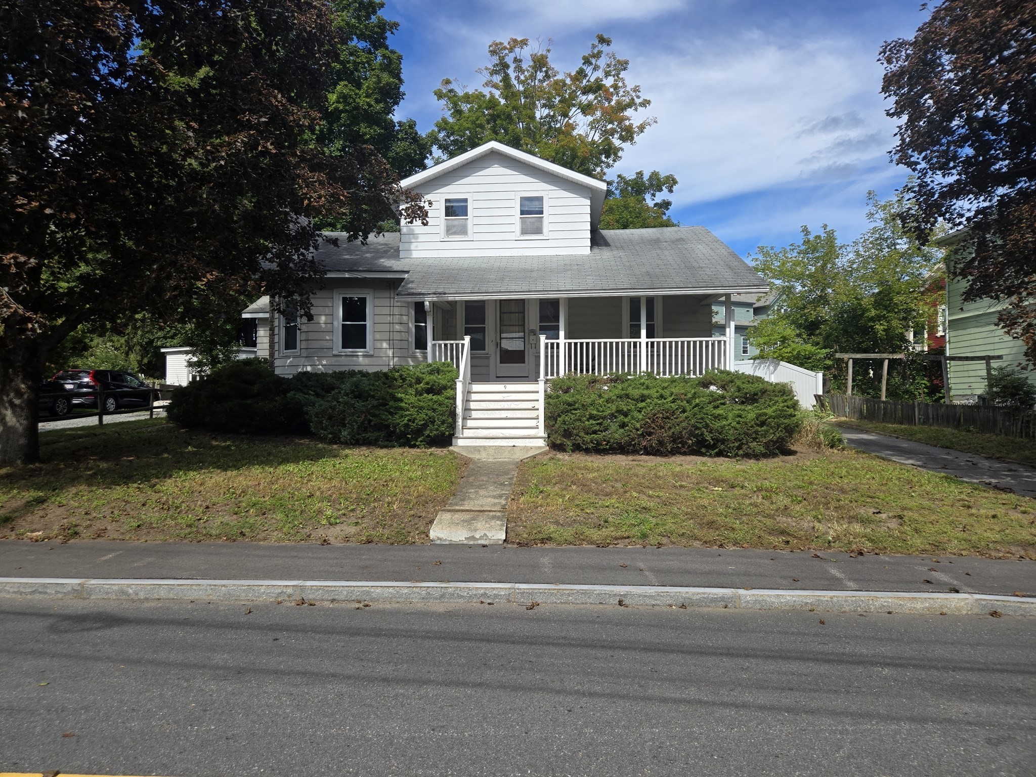9 Shore St, Taunton, MA 02780