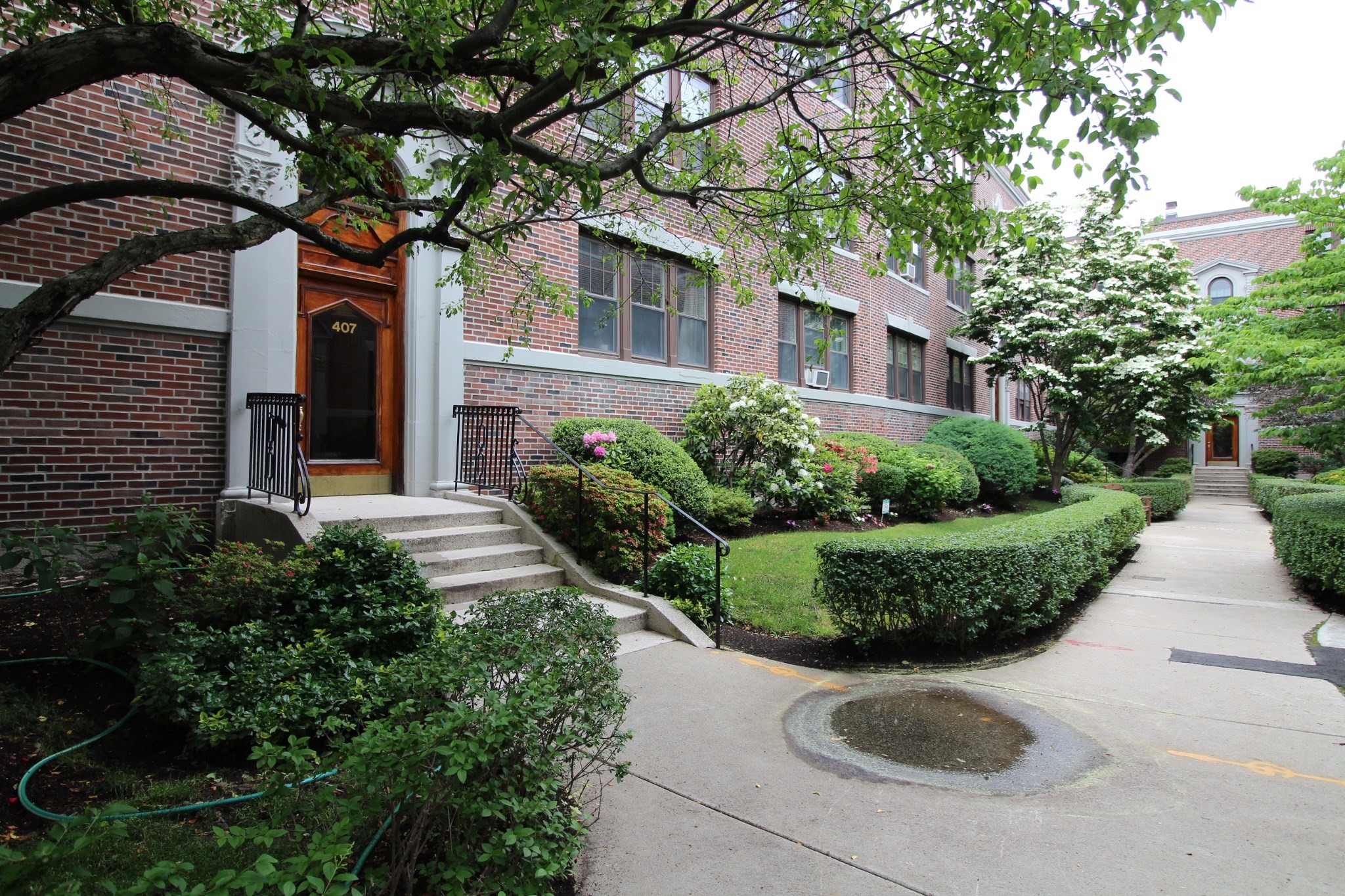 407 Washington St Unit 2, Brookline, MA 02446