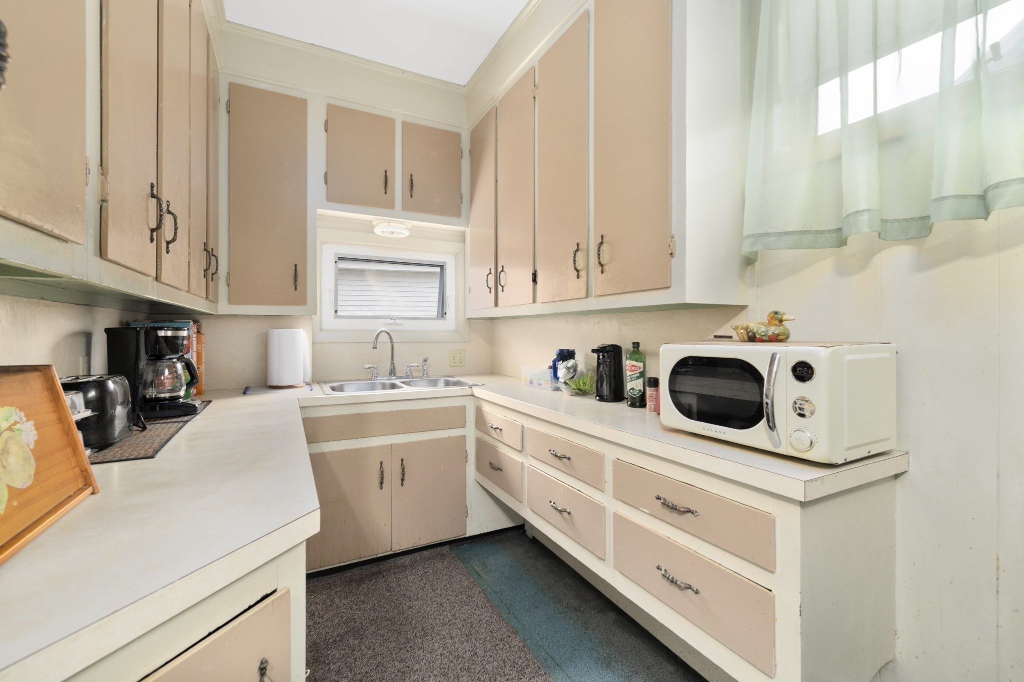109 Barre Street, Fall River, MA 02723 - Image 13