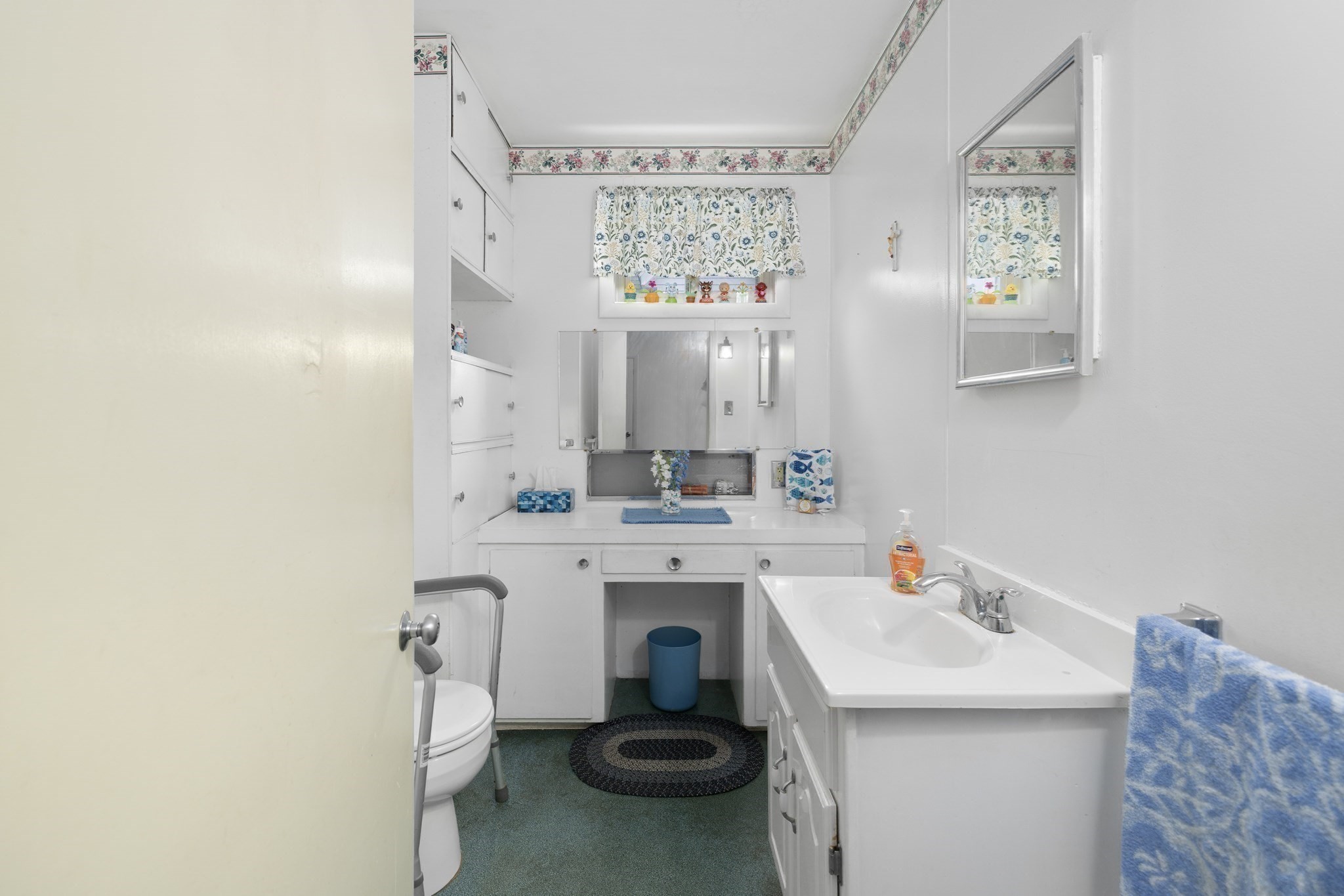 109 Barre Street, Fall River, MA 02723 - Image 16
