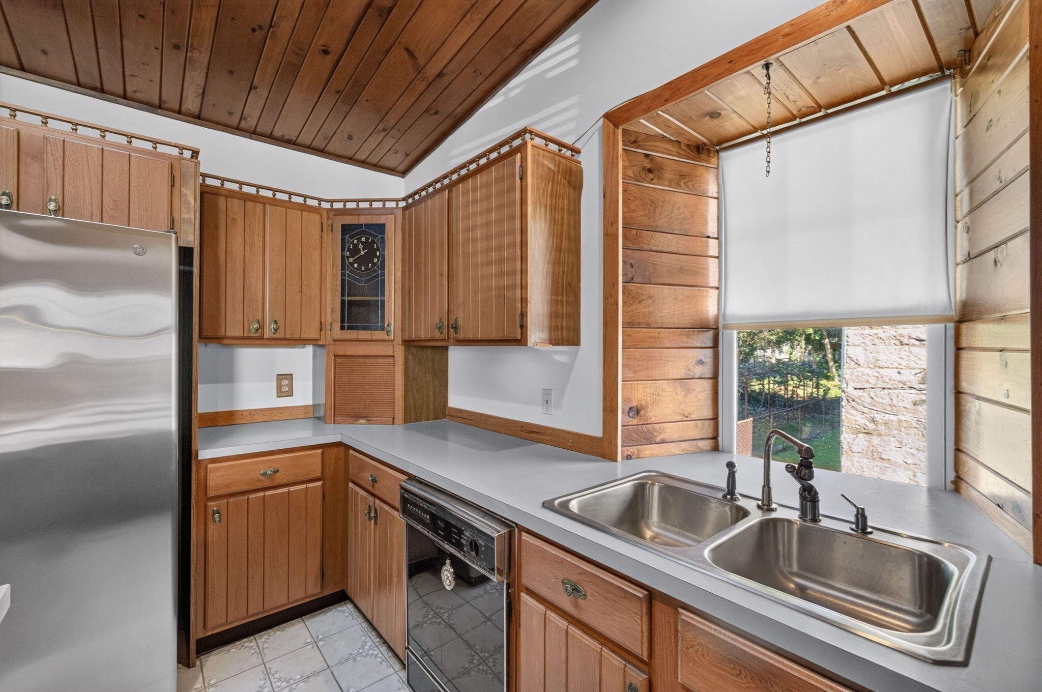 1478 Locust St, Fall River, MA 02723 - Image 24