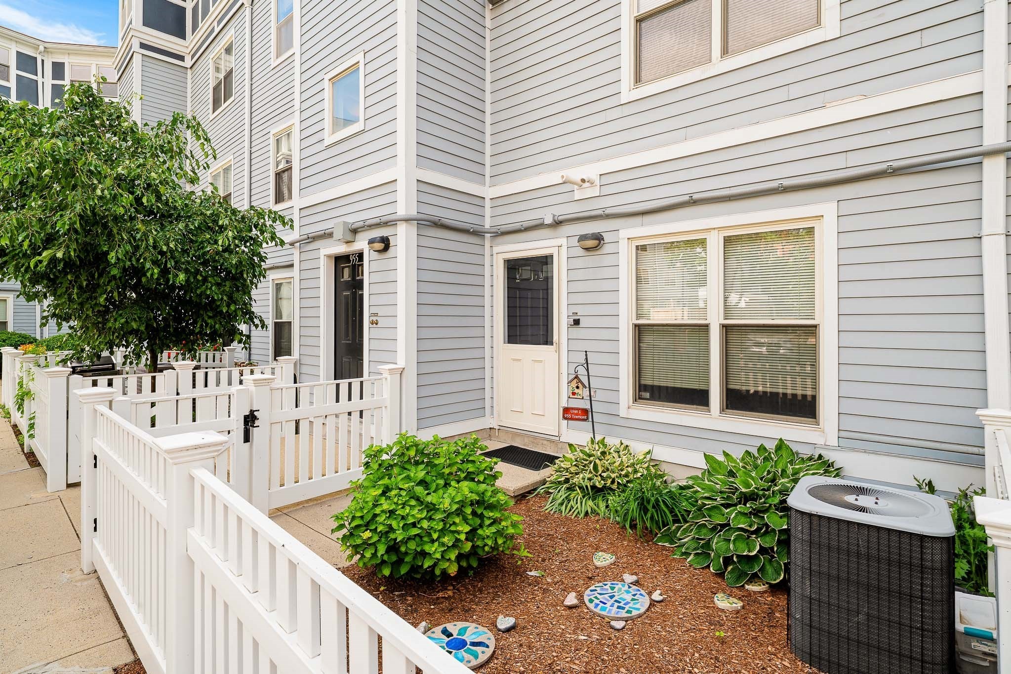 955 Tremont St. Unit 1, Symphony, Boston, MA 02120 - Image 25