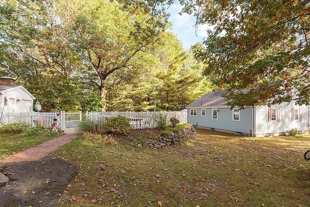 375 Old Russell Street, Woburn, MA 01801 - Image 4
